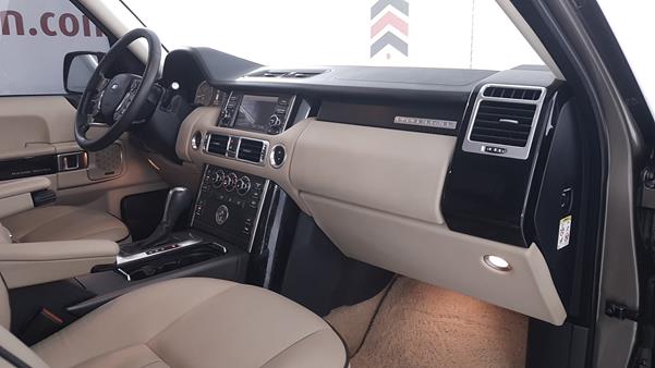 Photo 32 VIN: SALLMAMD4CA378111 - RANGE ROVER HSE 