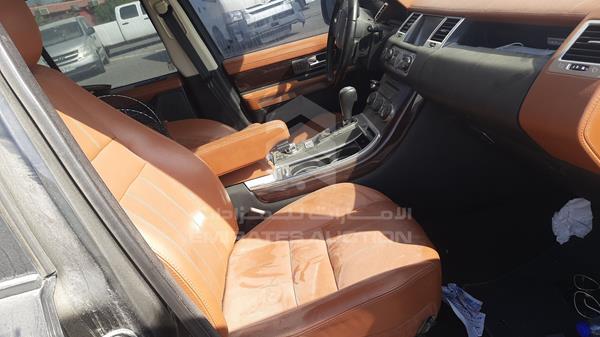 Photo 21 VIN: SALLSAAD4BA268735 - RANGE ROVER HSE 