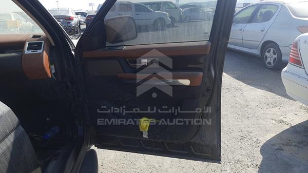 Photo 23 VIN: SALLSAAD4BA268735 - RANGE ROVER HSE 