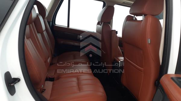 Photo 27 VIN: SALLSAAD4BA713780 - RANGE ROVER HSE 