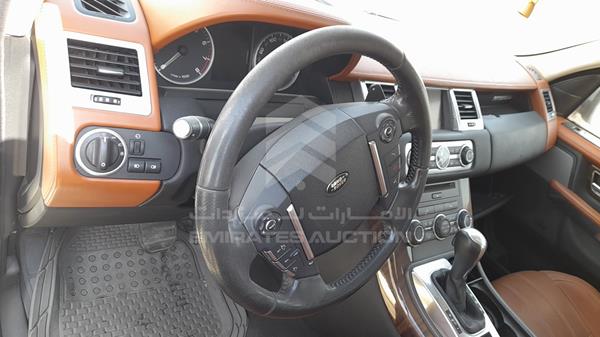 Photo 9 VIN: SALLSAAD4CA742899 - RANGE ROVER SPORT HSE 