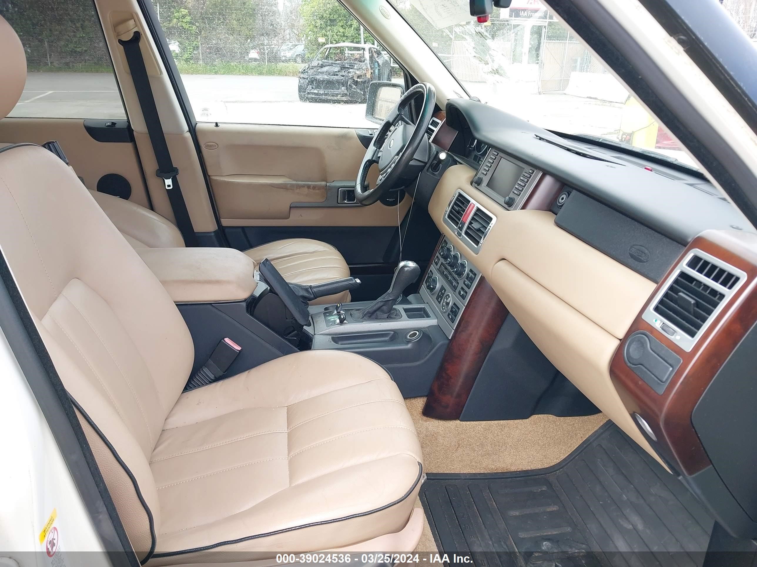 Photo 4 VIN: SALME11403A136713 - LAND ROVER RANGE ROVER 