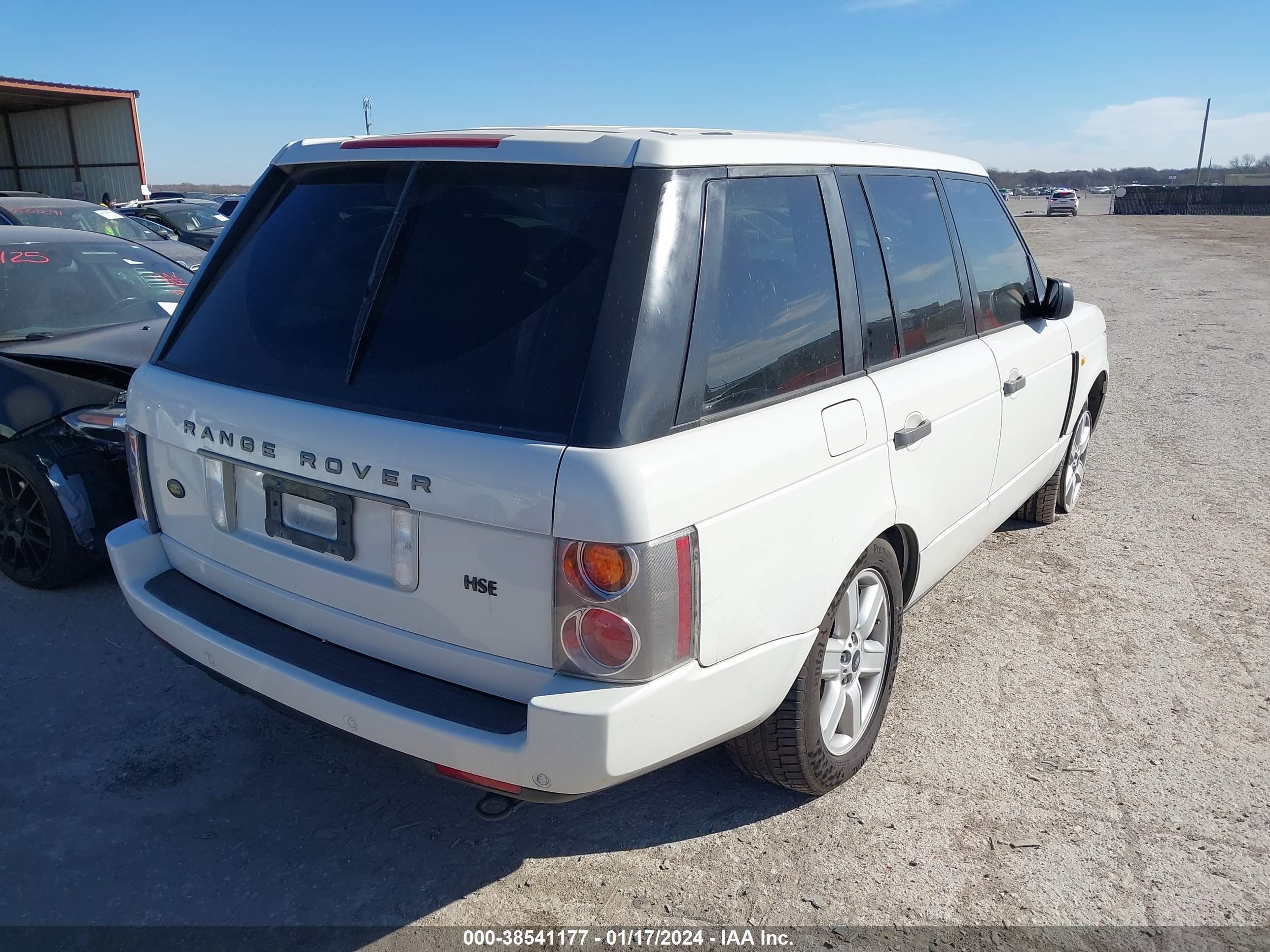 Photo 3 VIN: SALME11424A151716 - LAND ROVER RANGE ROVER 