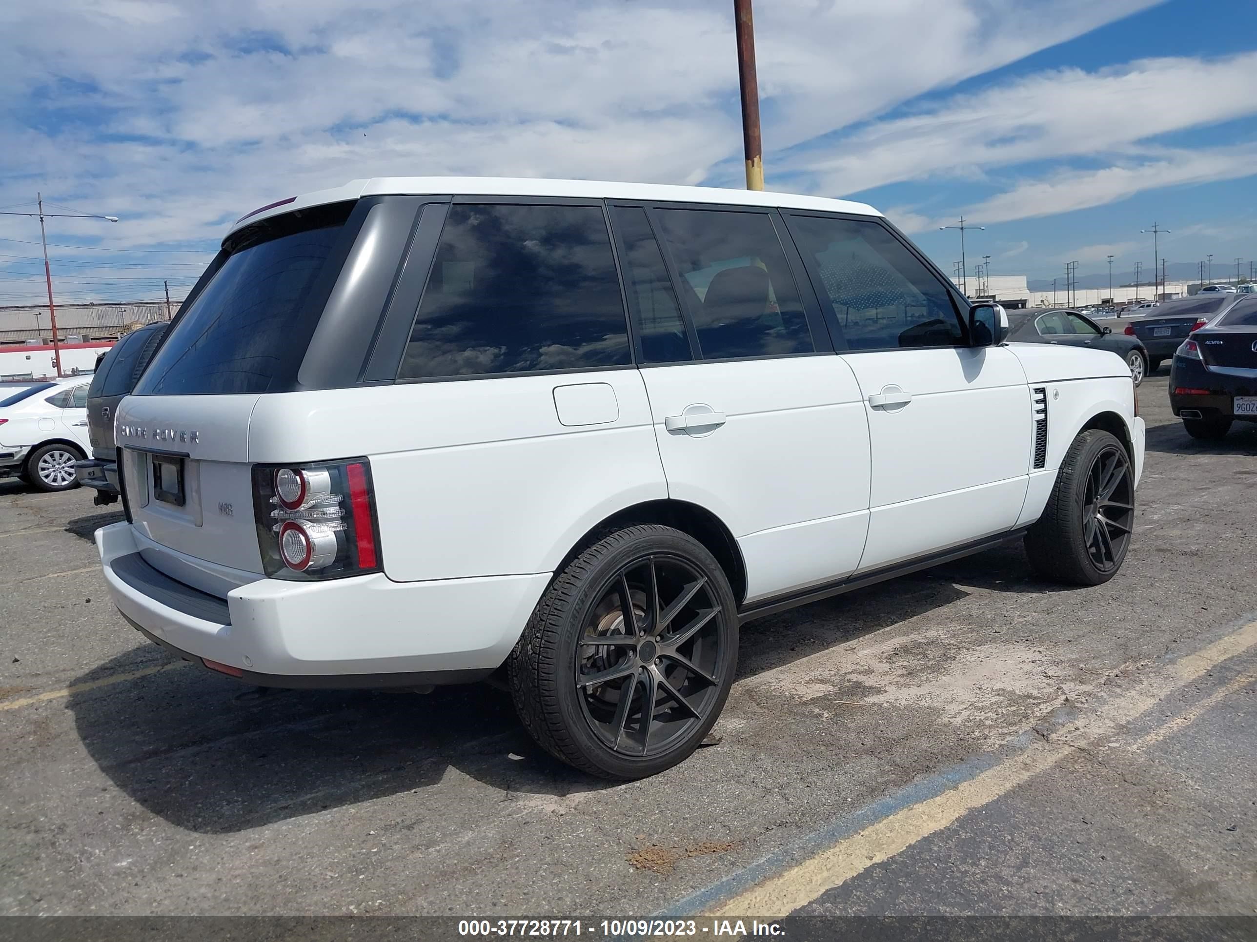 Photo 3 VIN: SALME1D42CA389298 - LAND ROVER RANGE ROVER 