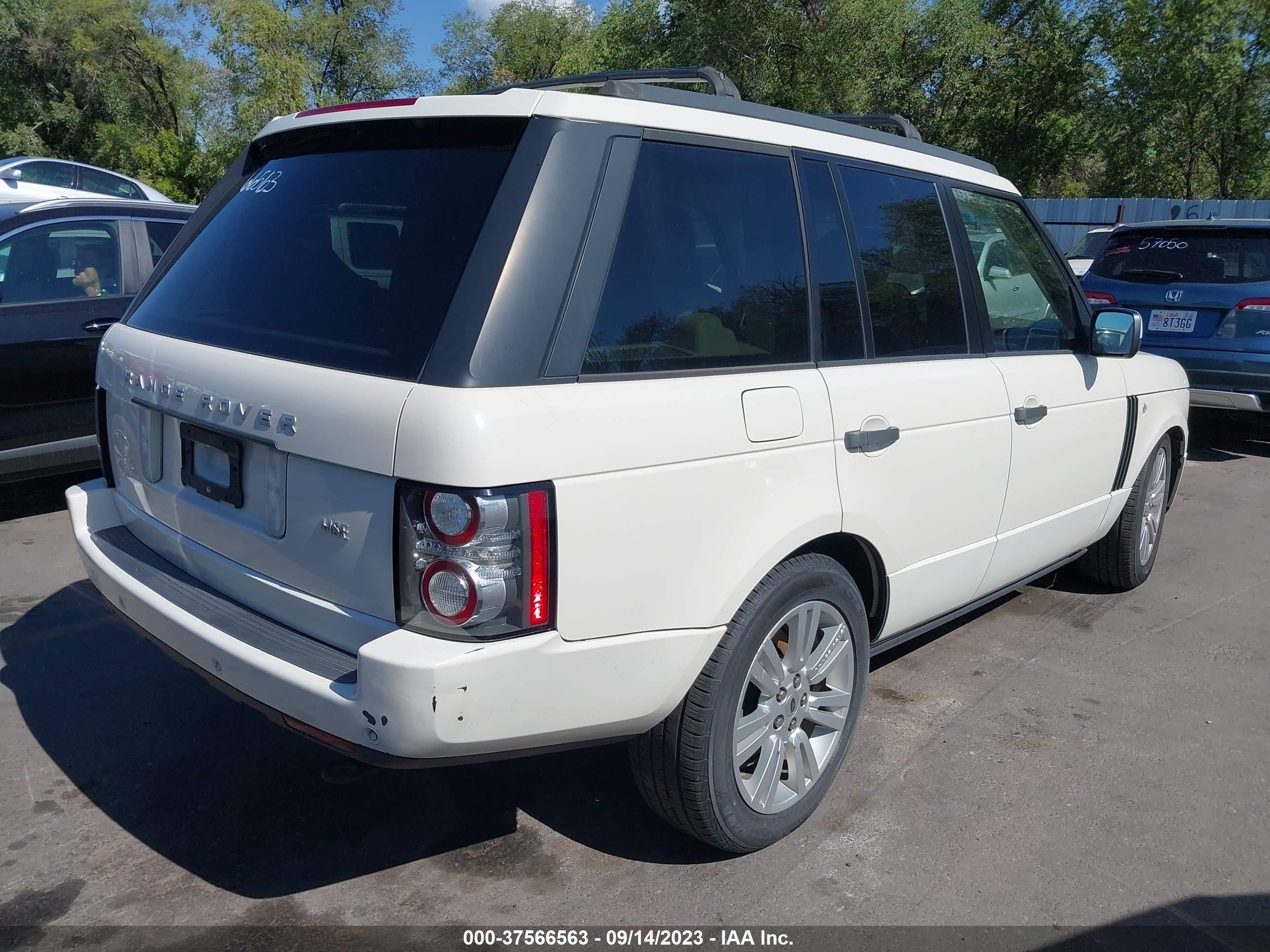 Photo 3 VIN: SALMF1D47AA307821 - LAND ROVER RANGE ROVER 