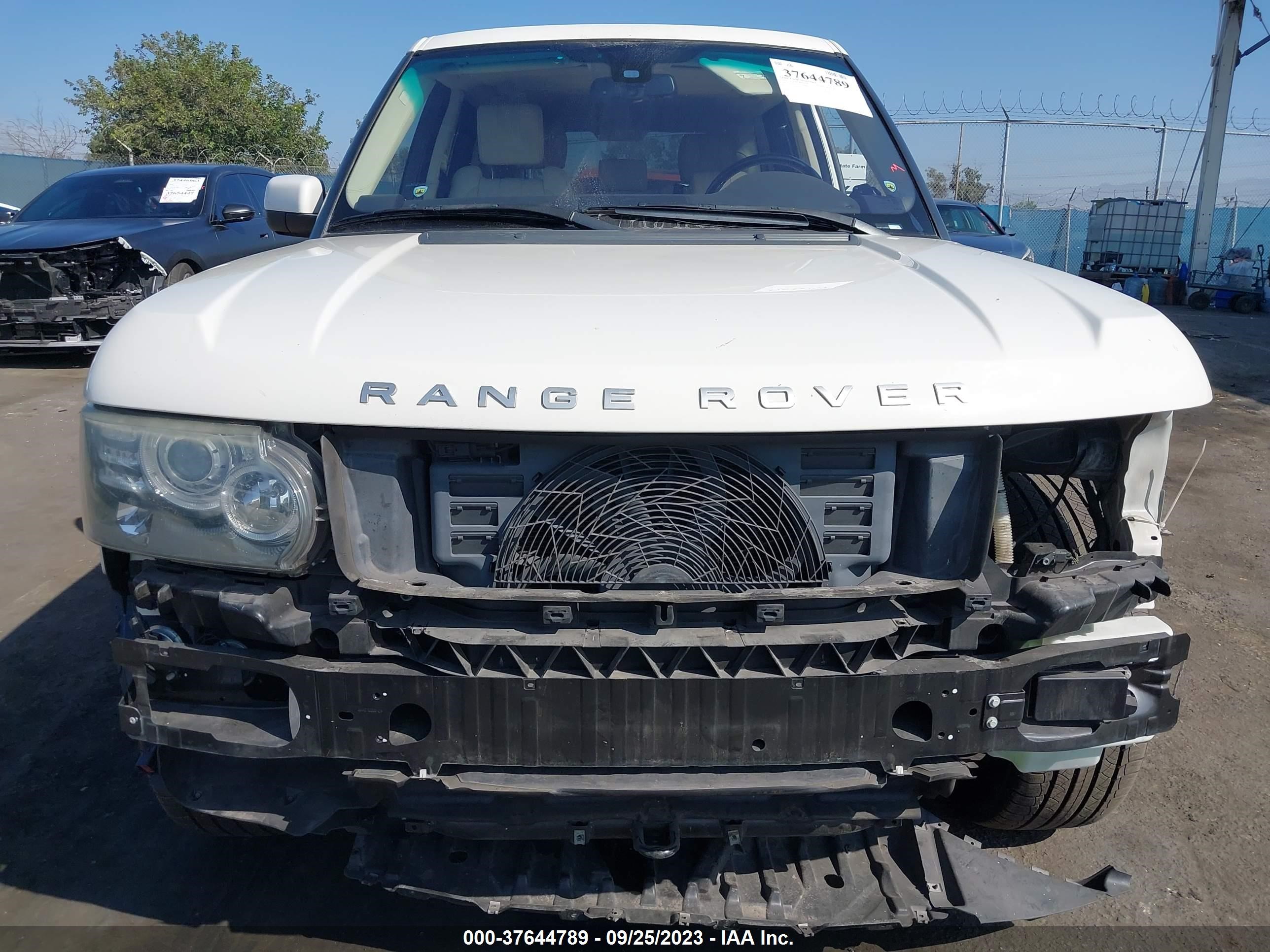 Photo 5 VIN: SALMP1E46AA316098 - LAND ROVER RANGE ROVER 