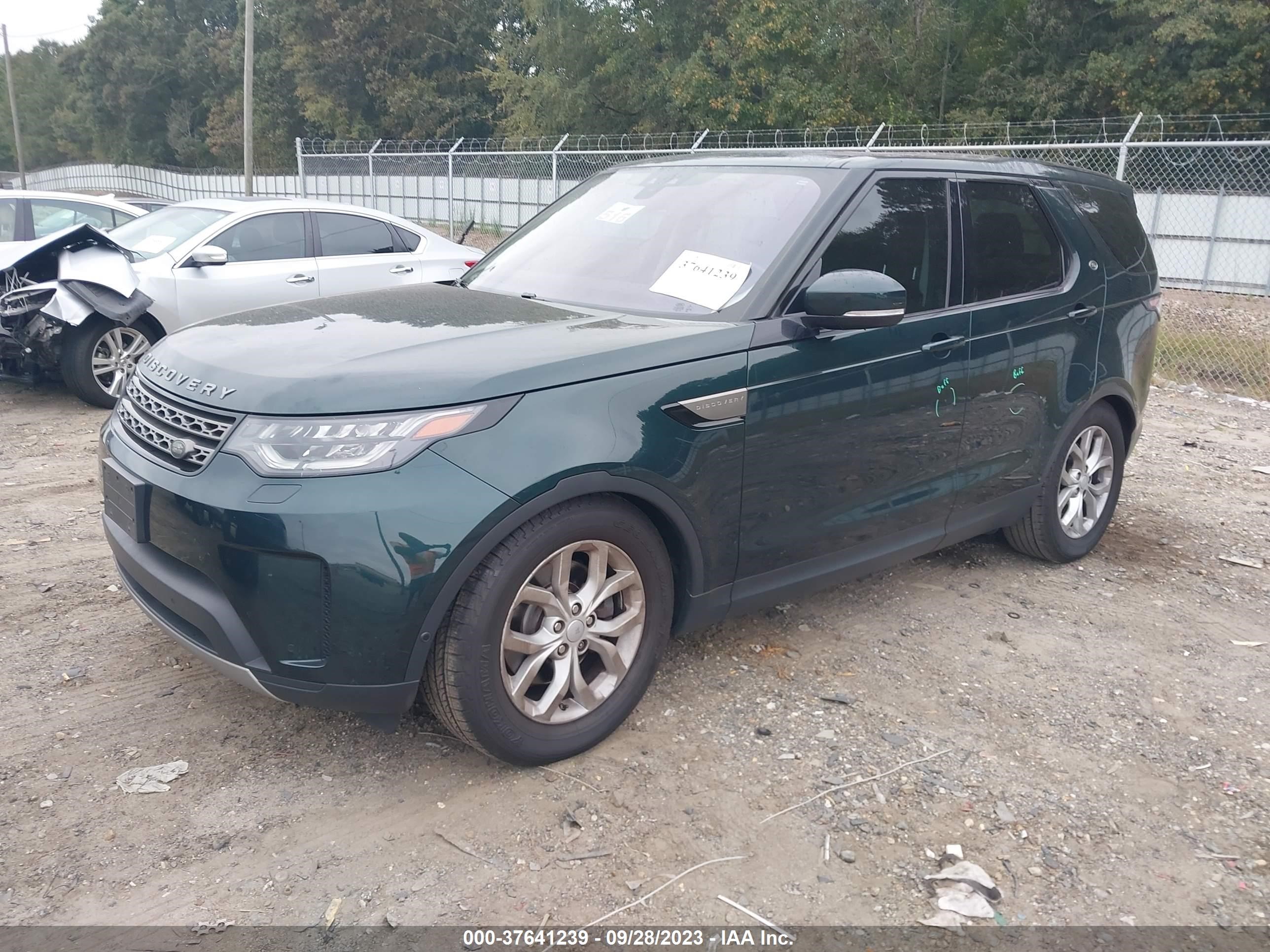 Photo 1 VIN: SALRGBBV3HA041714 - LAND ROVER DISCOVERY 