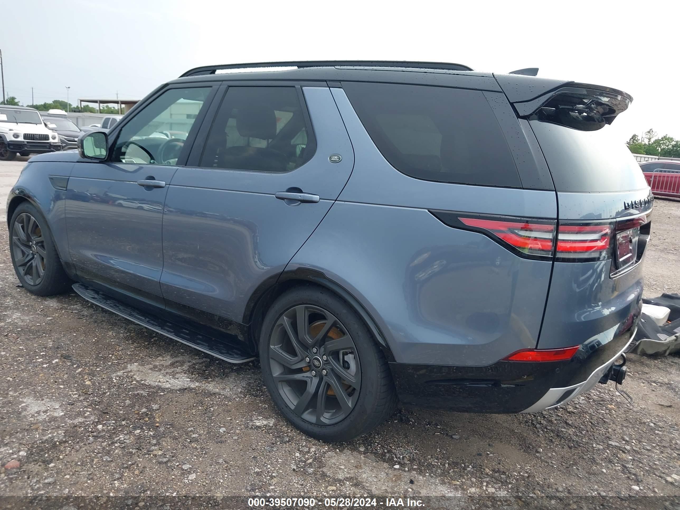 Photo 2 VIN: SALRR2RV3JA053965 - LAND ROVER DISCOVERY 