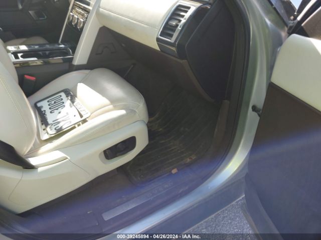 Photo 4 VIN: SALRT2RV7KA079861 - LAND-ROVER DISCOVERY 