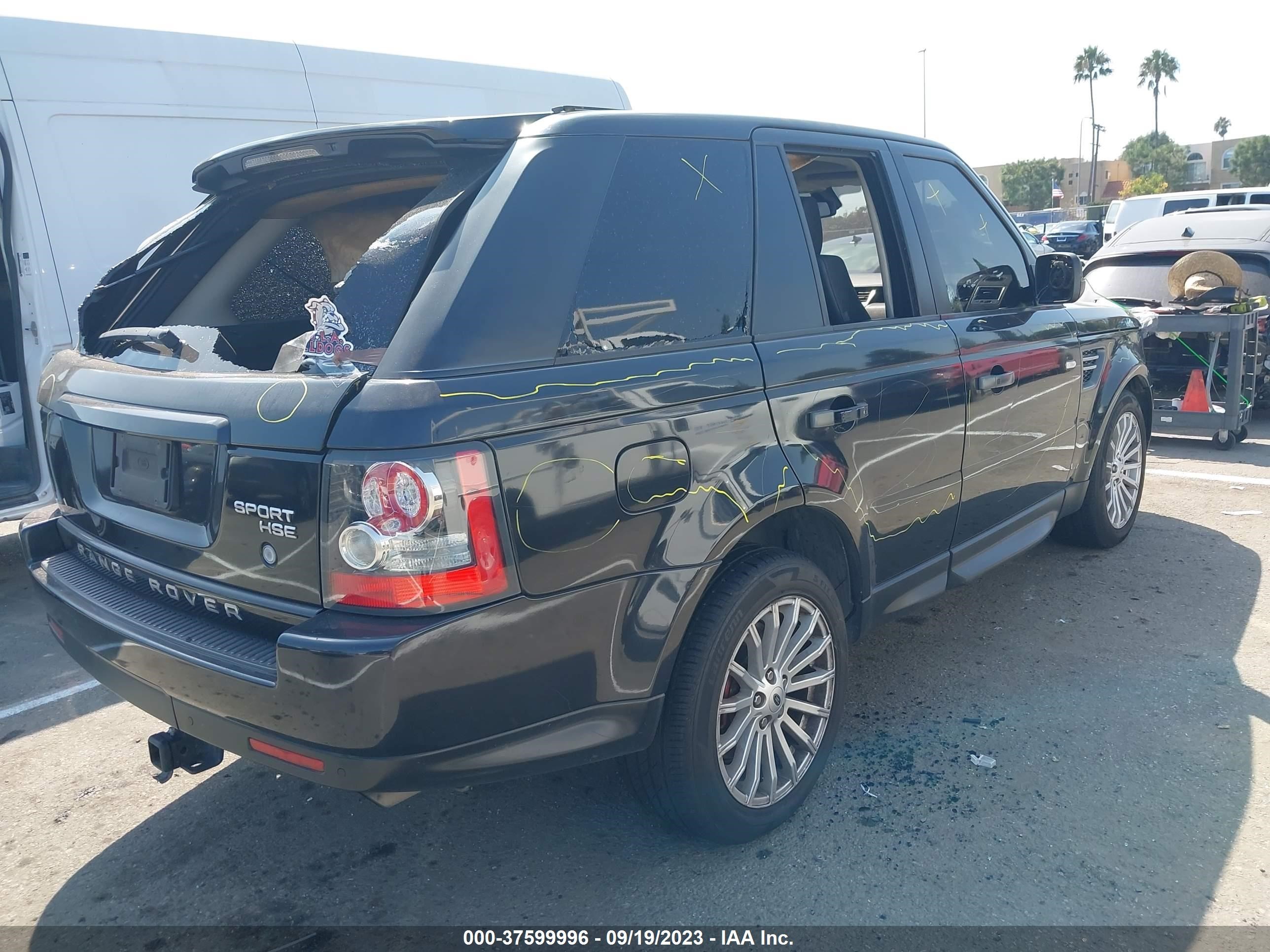 Photo 3 VIN: SALSF2D41BA711616 - LAND ROVER RANGE ROVER SPORT 