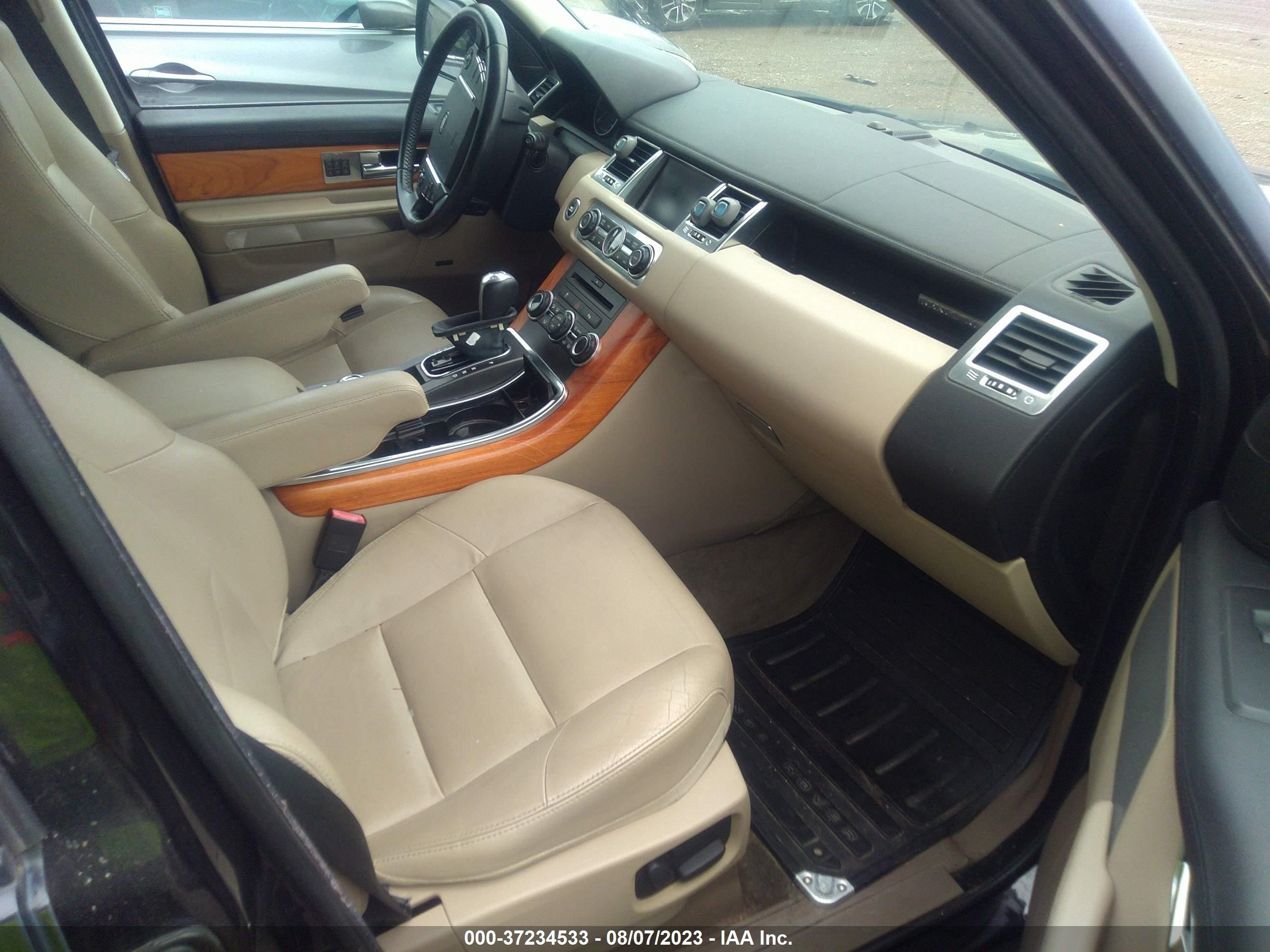 Photo 4 VIN: SALSF2D43BA281670 - LAND ROVER RANGE ROVER SPORT 