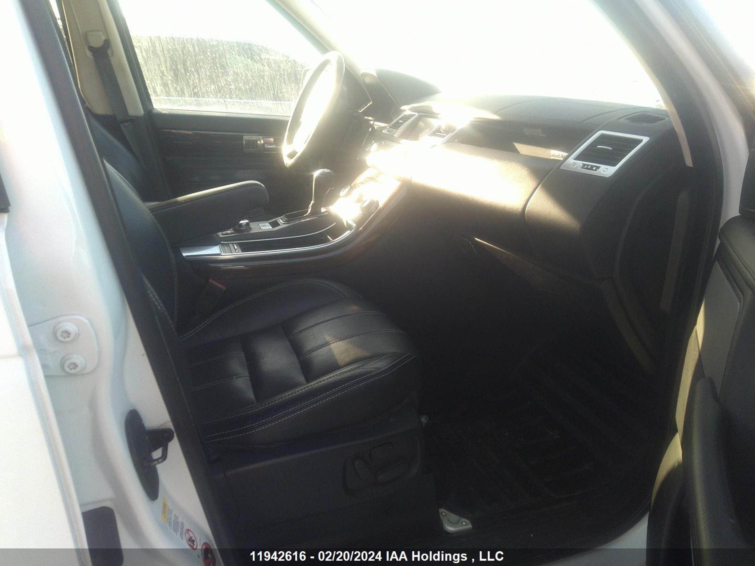 Photo 4 VIN: SALSF2D45BA282075 - LAND ROVER RANGE ROVER SPORT 