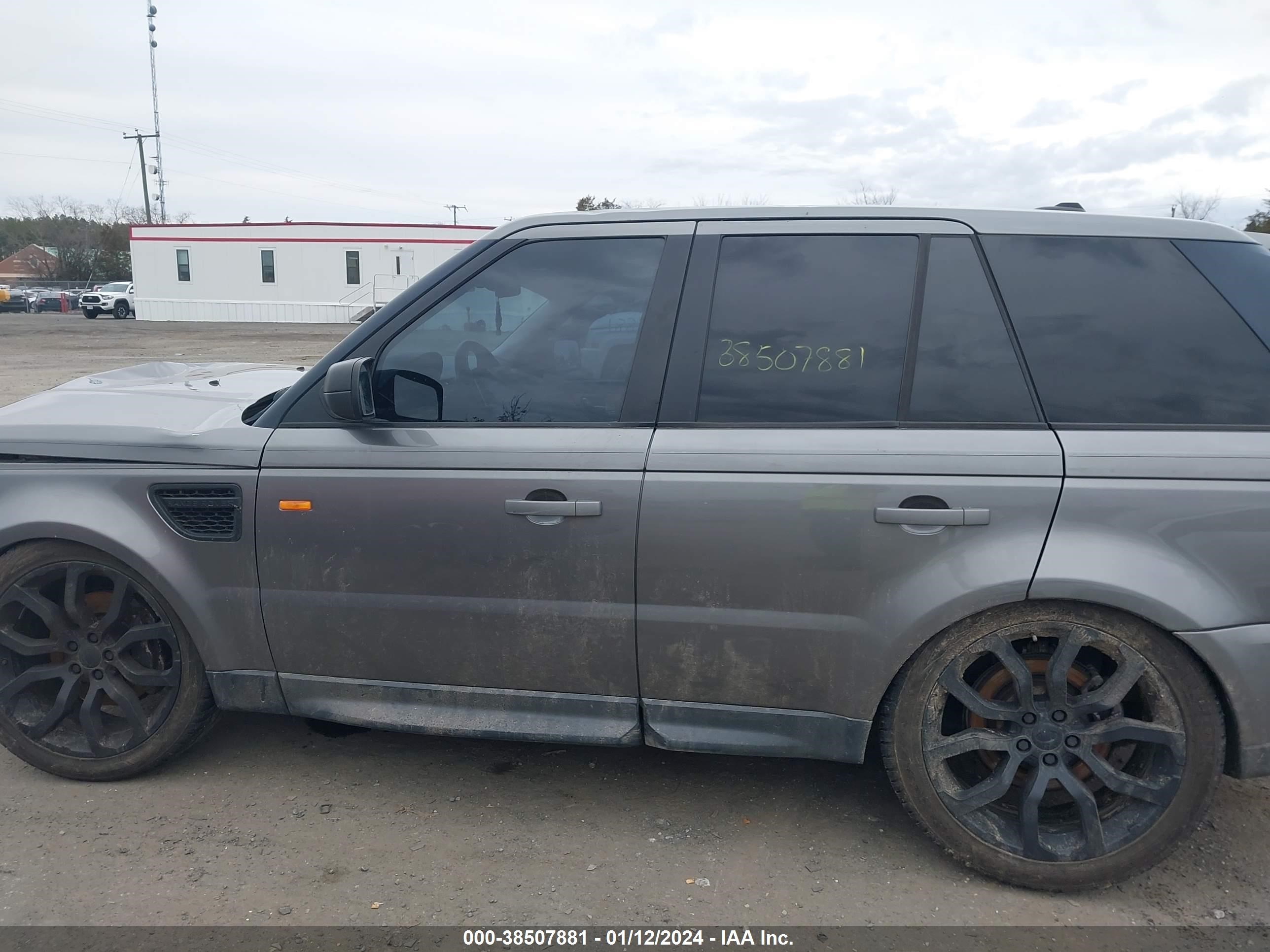 Photo 13 VIN: SALSH23408A186469 - LAND ROVER RANGE ROVER SPORT 