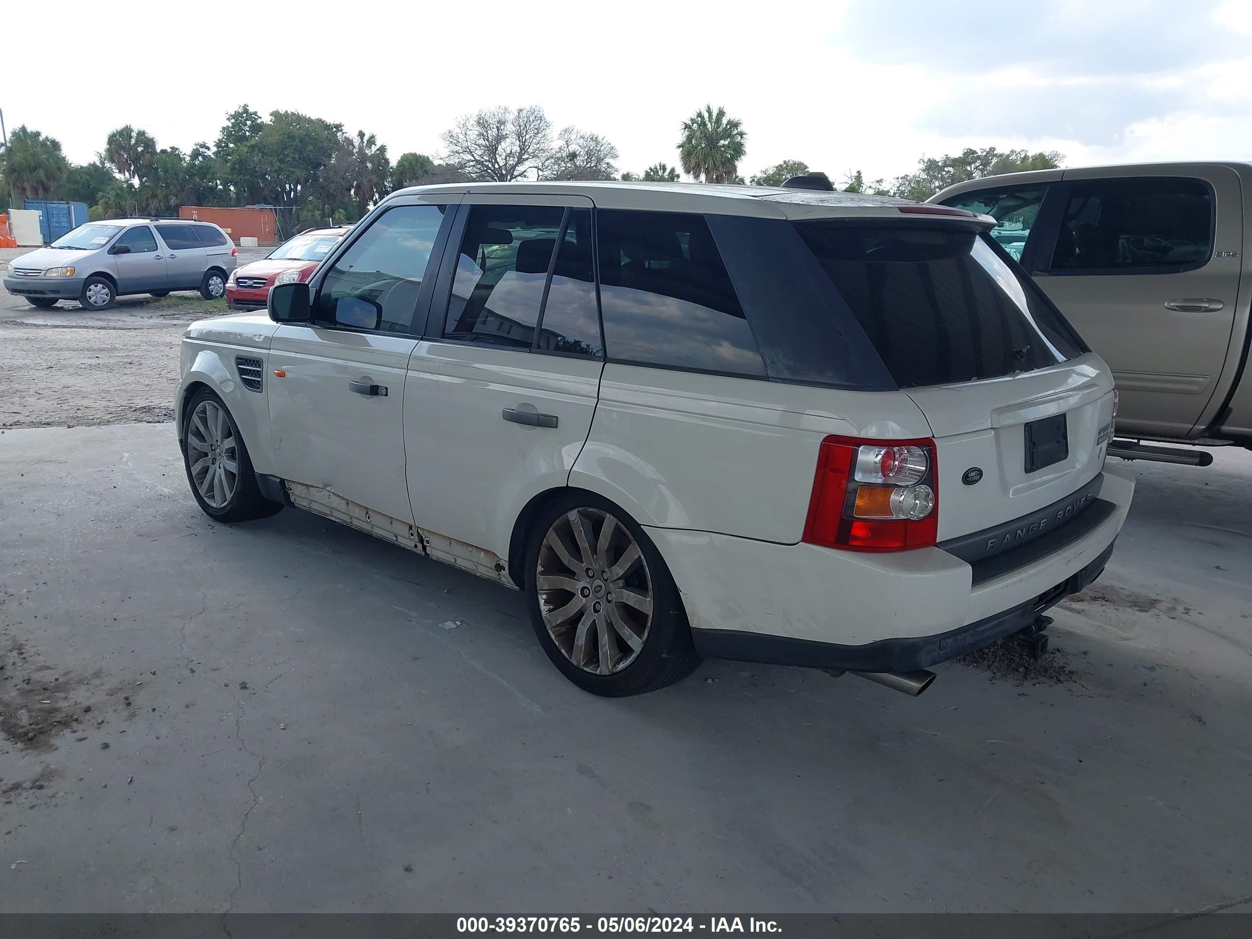 Photo 2 VIN: SALSH23447A998517 - LAND ROVER RANGE ROVER SPORT 