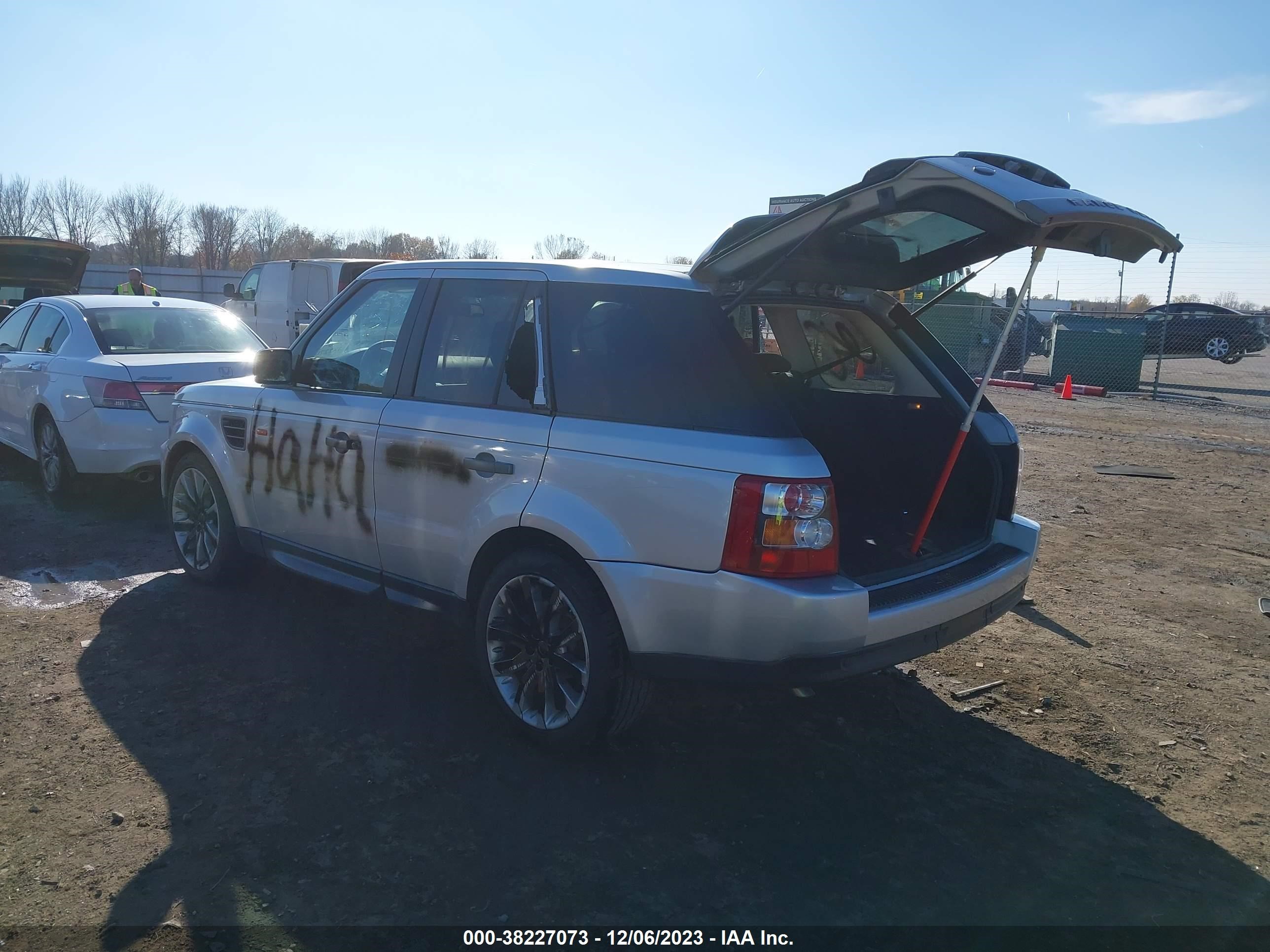 Photo 2 VIN: SALSK25427A105937 - LAND ROVER RANGE ROVER SPORT 