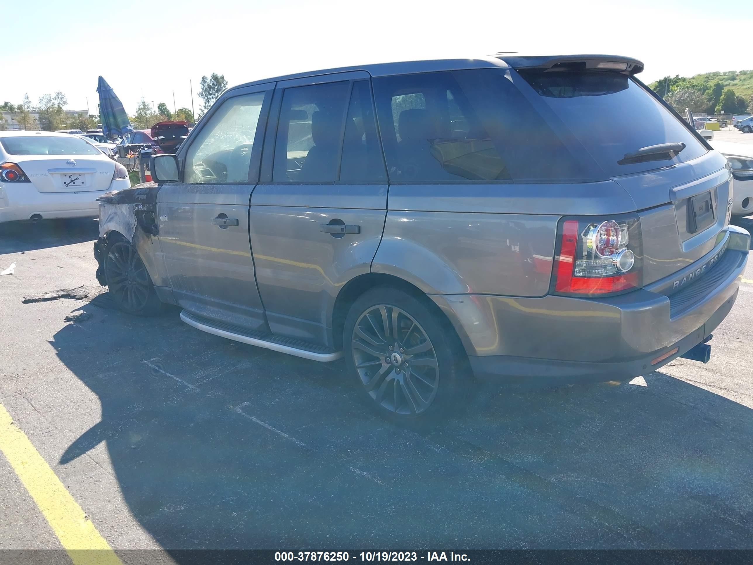 Photo 2 VIN: SALSK2D46BA703815 - LAND ROVER RANGE ROVER SPORT 