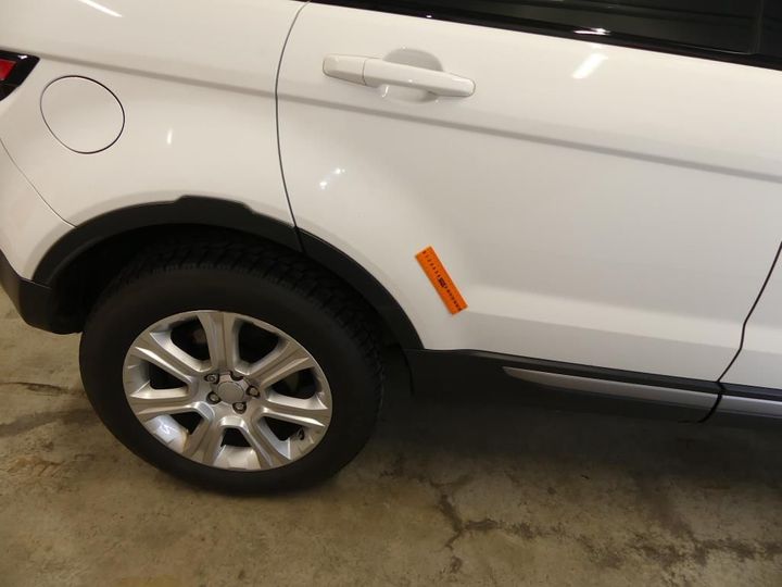 Photo 27 VIN: SALVA2BN5HH171453 - LAND ROVER RANGE EVOQUE 