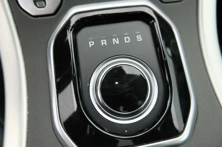 Photo 28 VIN: SALVA2BN9HH243318 - LAND ROVER EVOQUE 