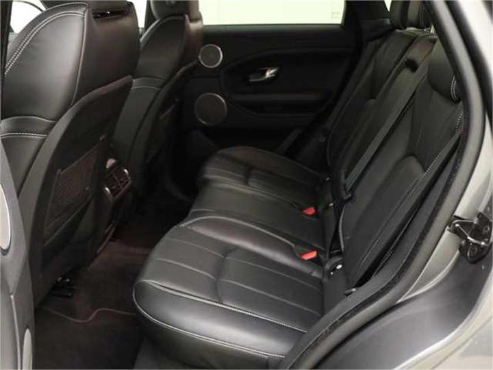 Photo 15 VIN: SALVA2DN2GH138065 - LAND ROVER EVOQUE 