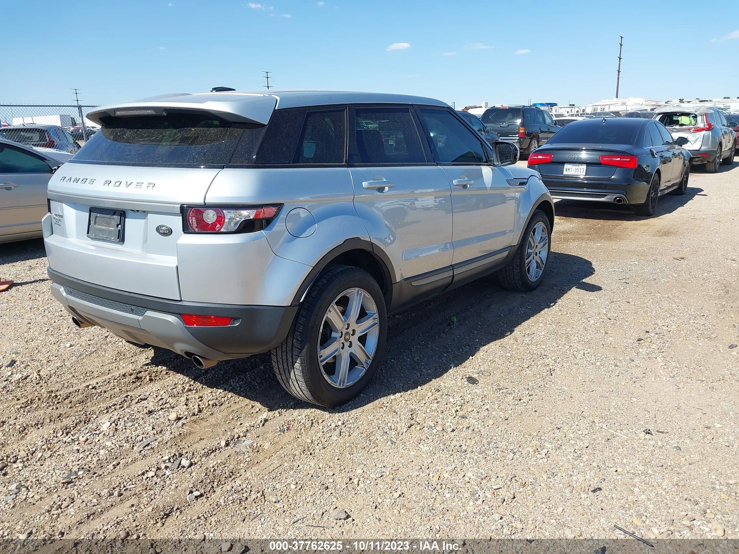 Photo 3 VIN: SALVN2BG0DH742945 - LAND ROVER RANGE ROVER EVOQUE 