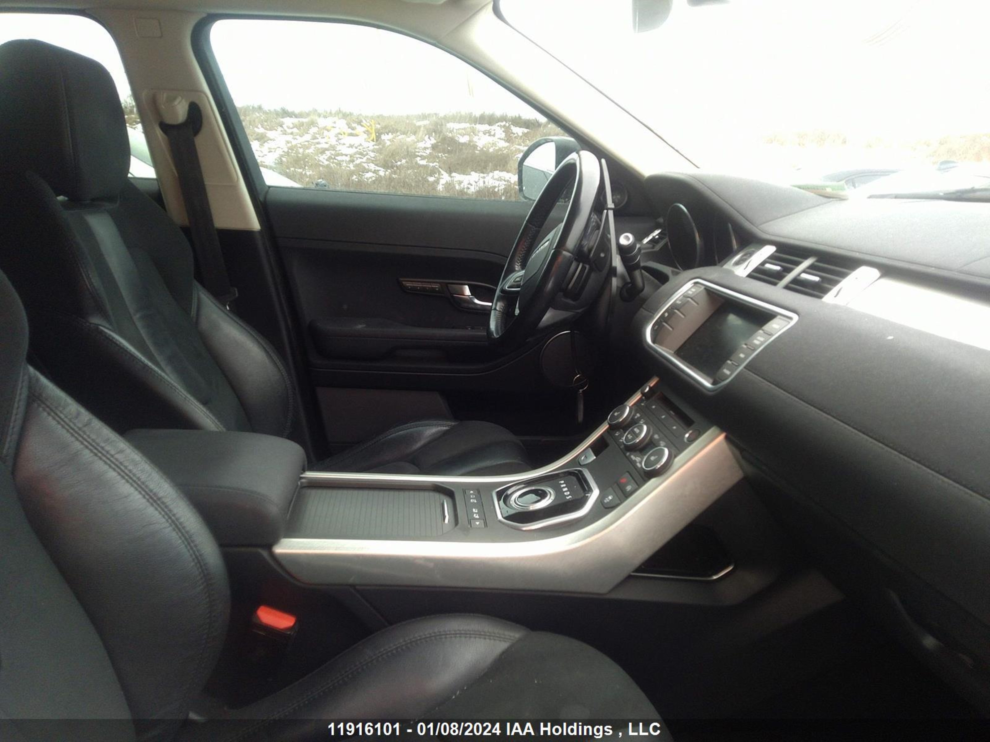 Photo 4 VIN: SALVN2BGXFH028520 - LAND ROVER RANGE ROVER EVOQUE 