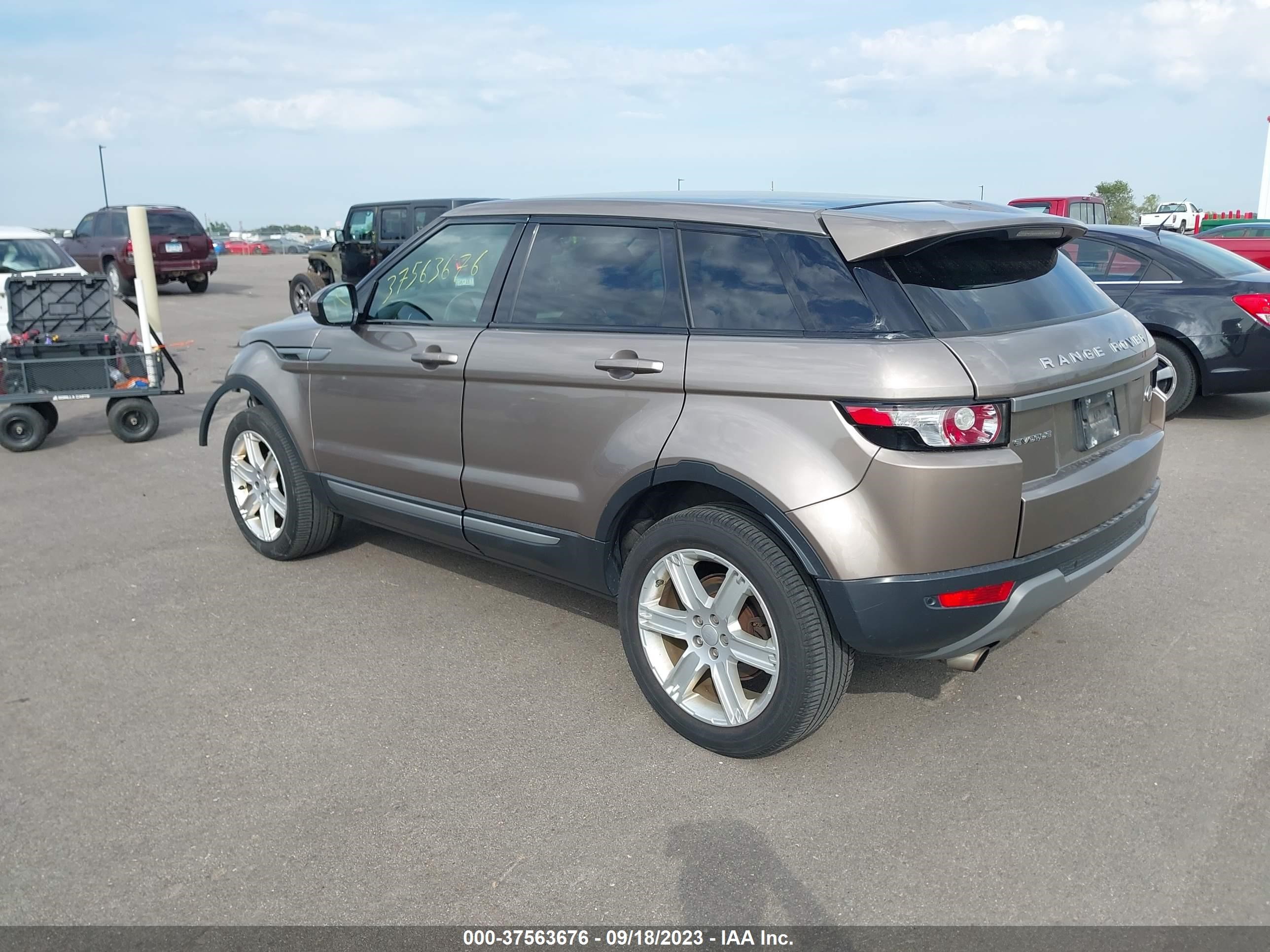 Photo 2 VIN: SALVP2BG1FH076336 - LAND ROVER RANGE ROVER EVOQUE 