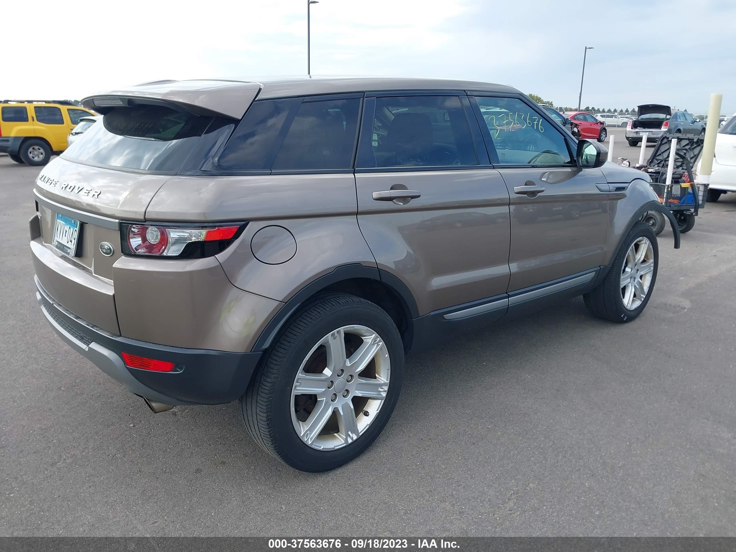 Photo 3 VIN: SALVP2BG1FH076336 - LAND ROVER RANGE ROVER EVOQUE 