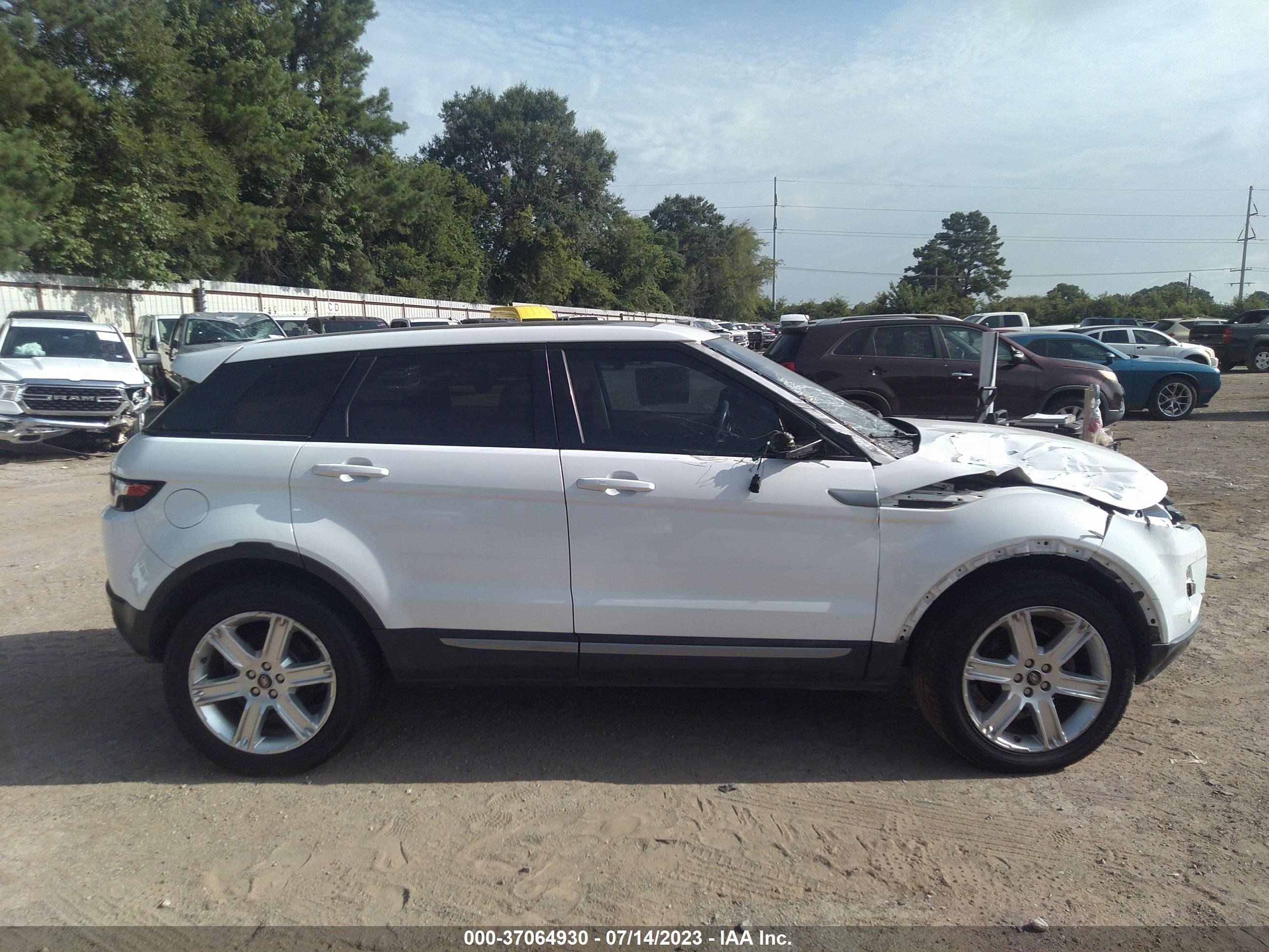 Photo 13 VIN: SALVP2BG2DH856195 - LAND ROVER RANGE ROVER EVOQUE 