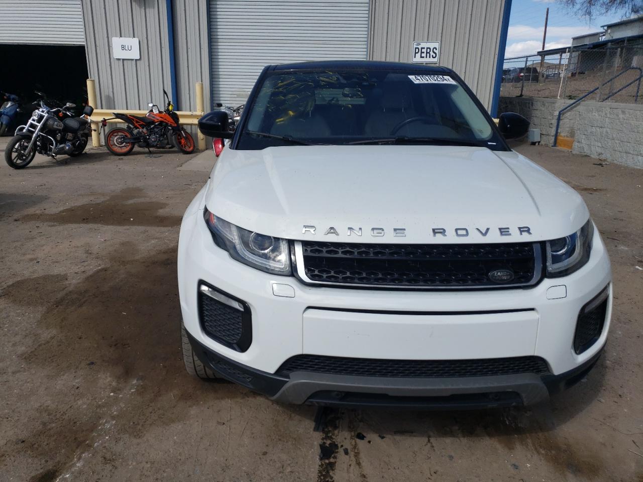 Photo 4 VIN: SALVP2BG2HH248781 - LAND ROVER RANGE ROVER 