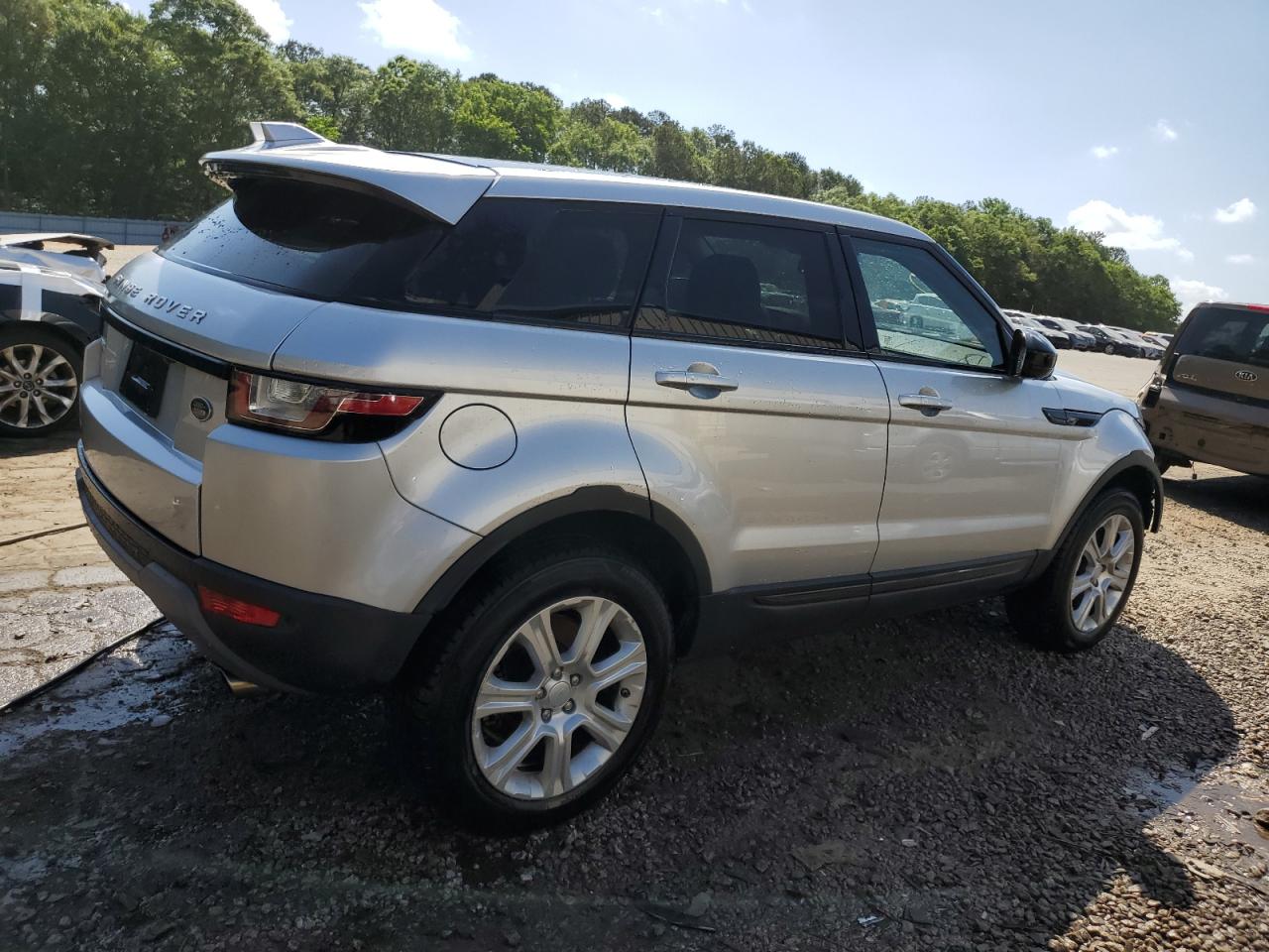 Photo 2 VIN: SALVP2BG6GH086443 - LAND ROVER RANGE ROVER 