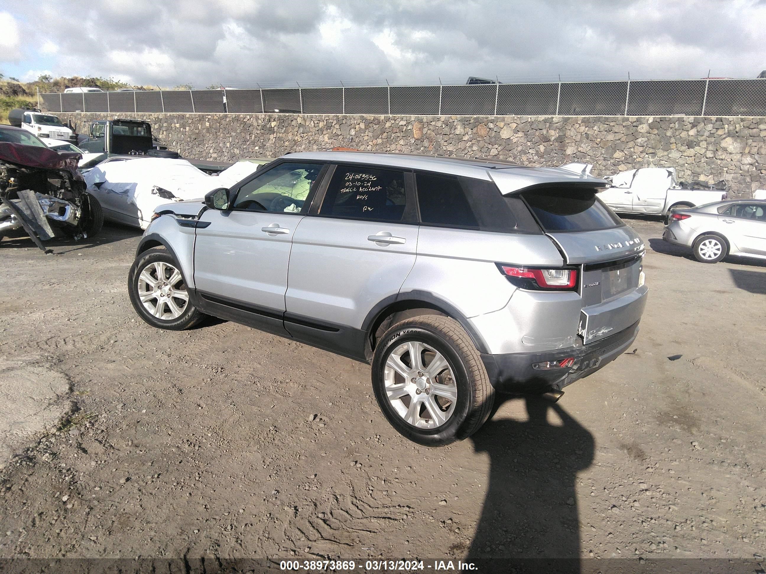 Photo 2 VIN: SALVP2BGXHH196462 - LAND ROVER RANGE ROVER EVOQUE 