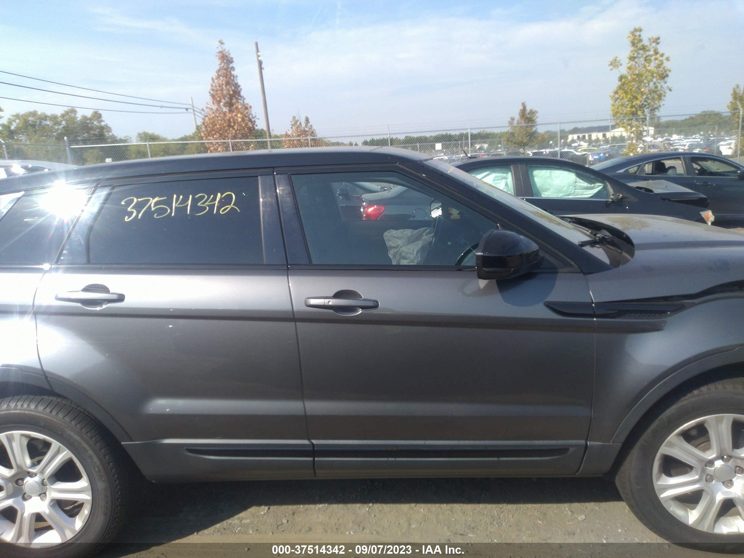 Photo 12 VIN: SALVP2RX1JH297112 - LAND ROVER RANGE ROVER EVOQUE 