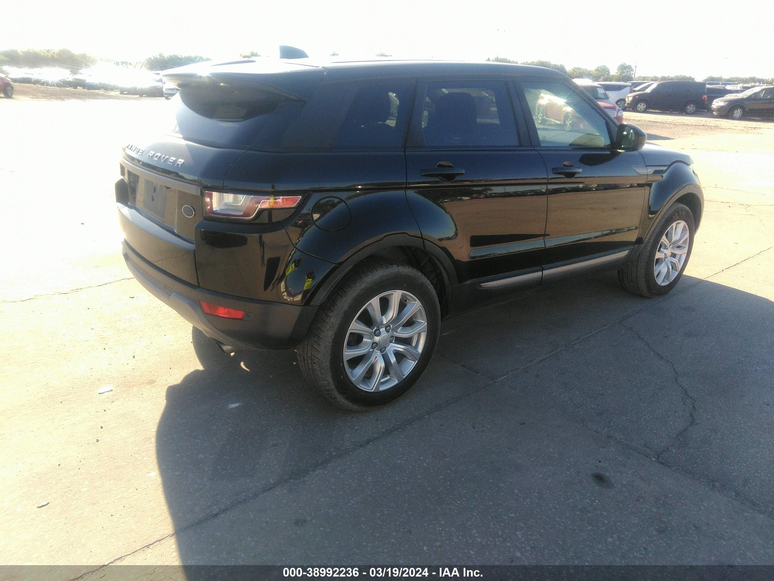 Photo 3 VIN: SALVP2RX2JH294042 - LAND ROVER RANGE ROVER EVOQUE 