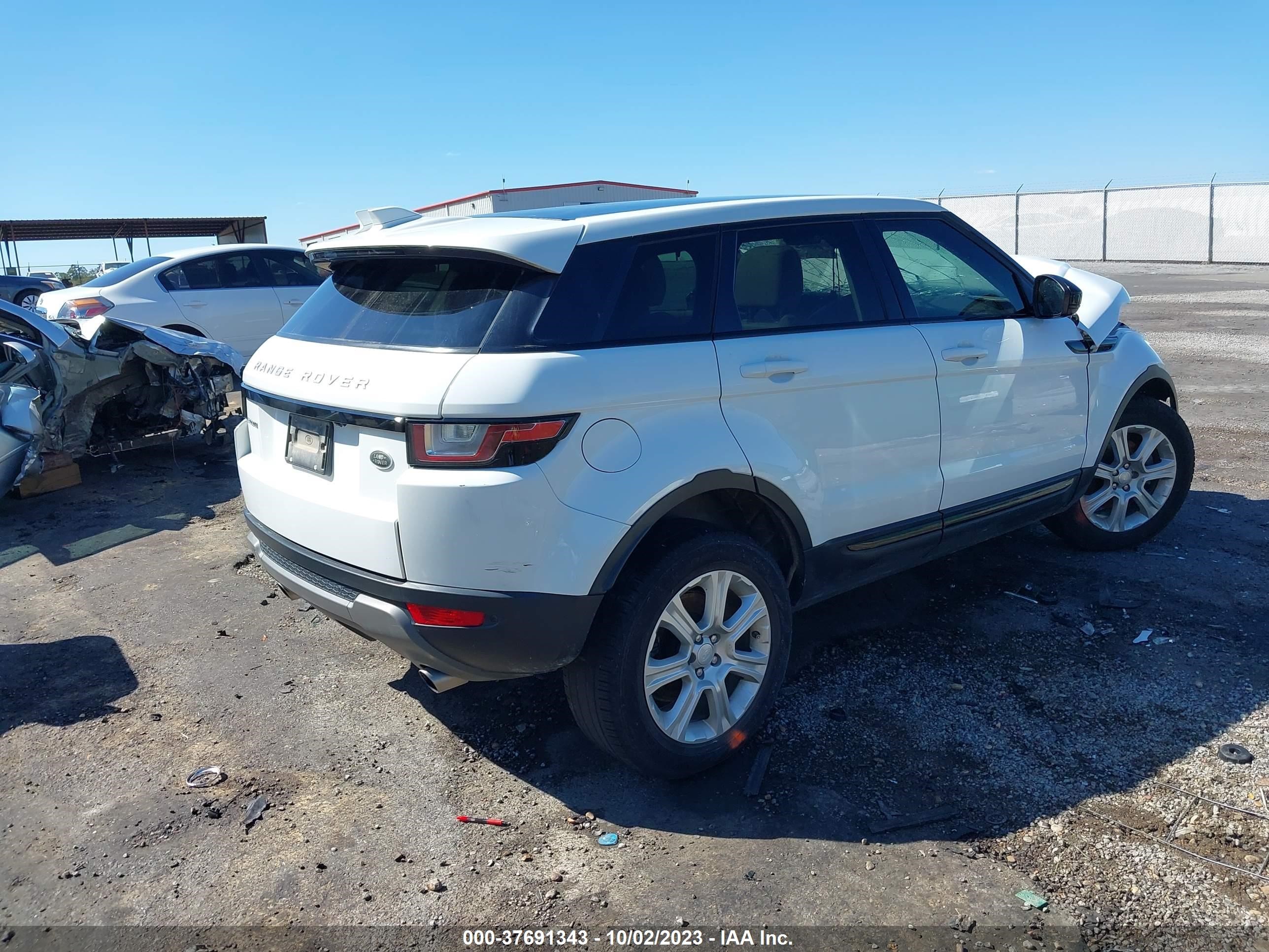 Photo 3 VIN: SALVP2RX4JH299615 - LAND ROVER RANGE ROVER EVOQUE 