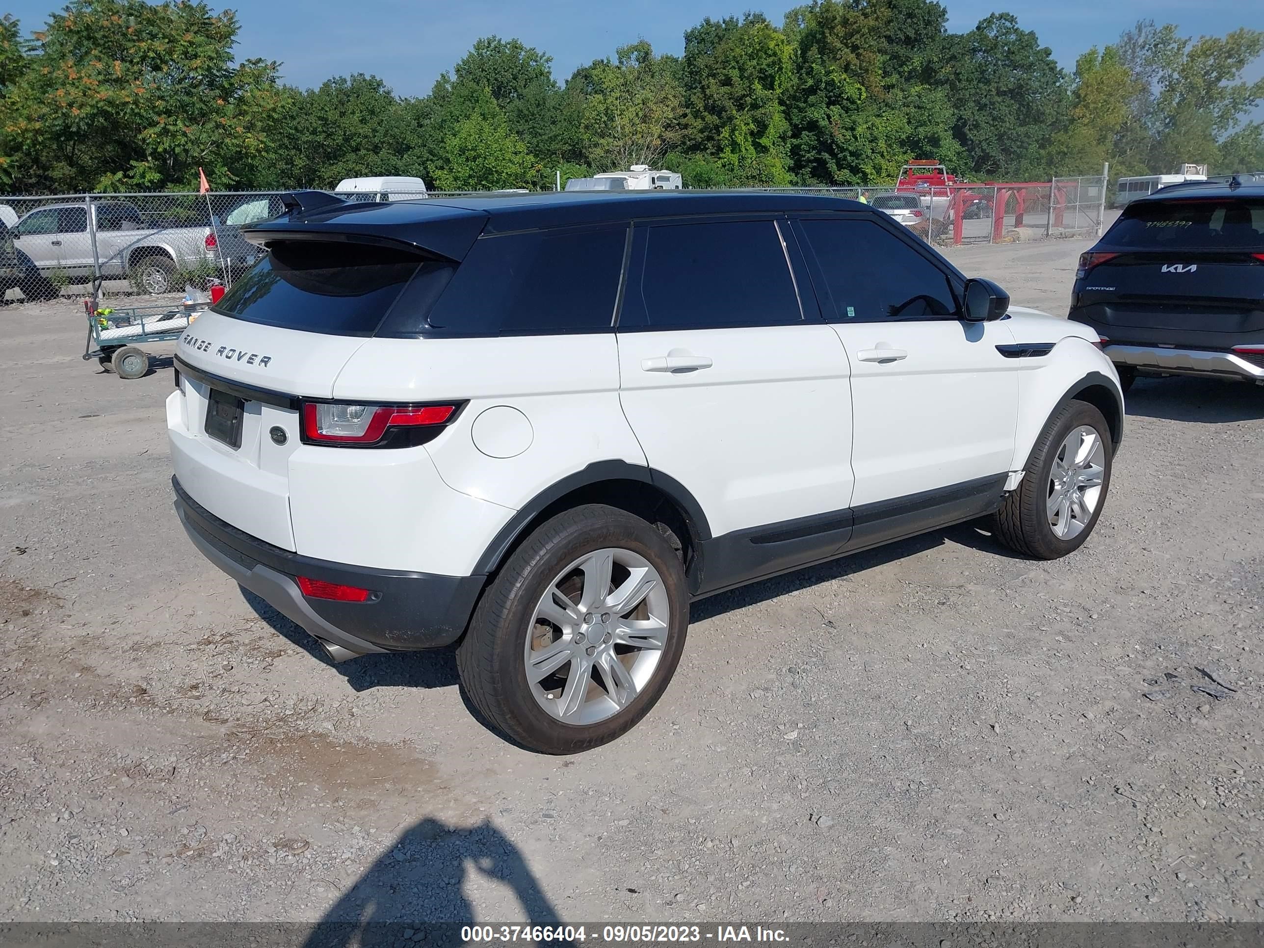 Photo 3 VIN: SALVP2RX8JH296491 - LAND ROVER RANGE ROVER EVOQUE 