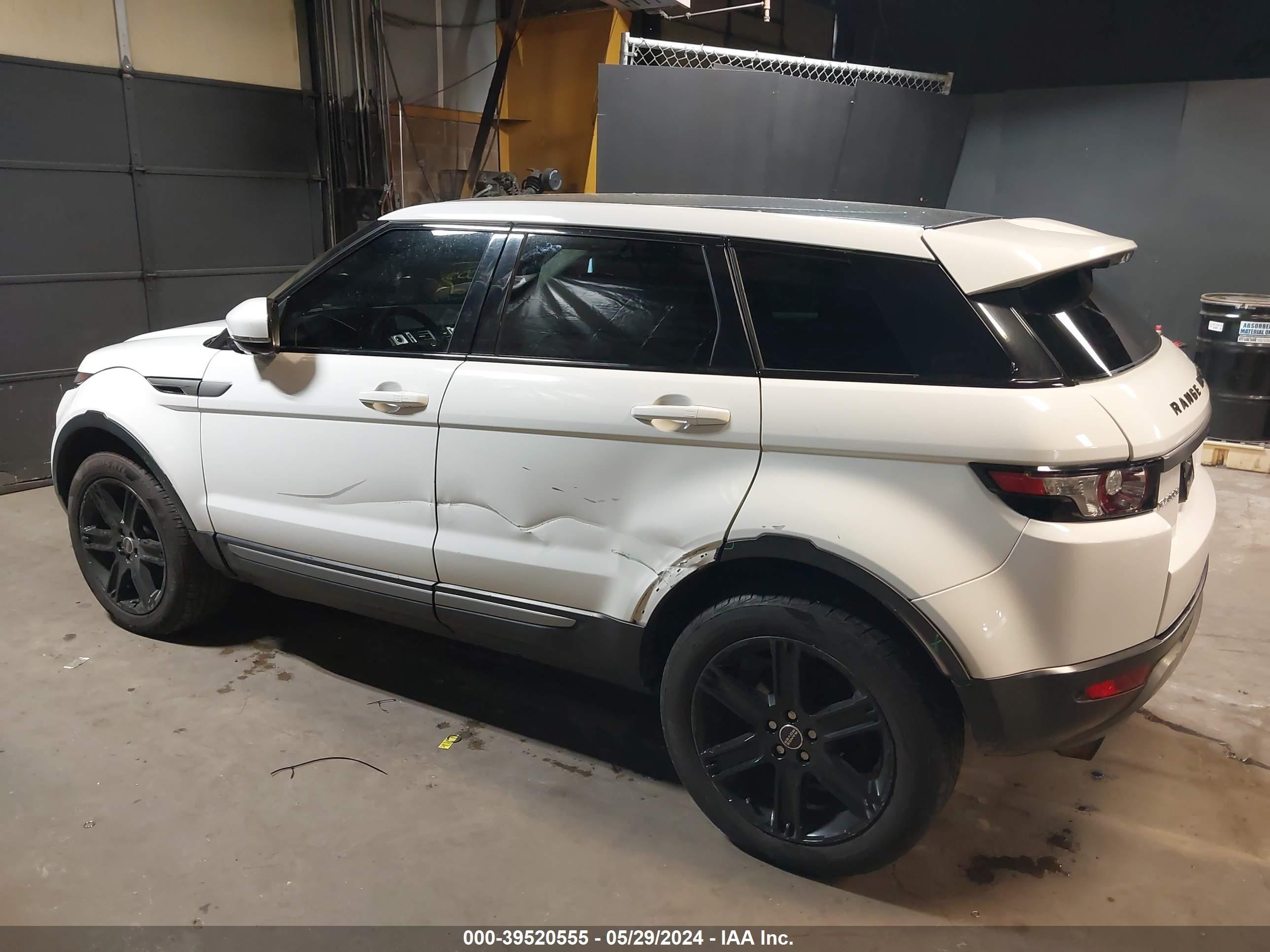 Photo 5 VIN: SALVR2BG0CH698951 - LAND ROVER RANGE ROVER EVOQUE 