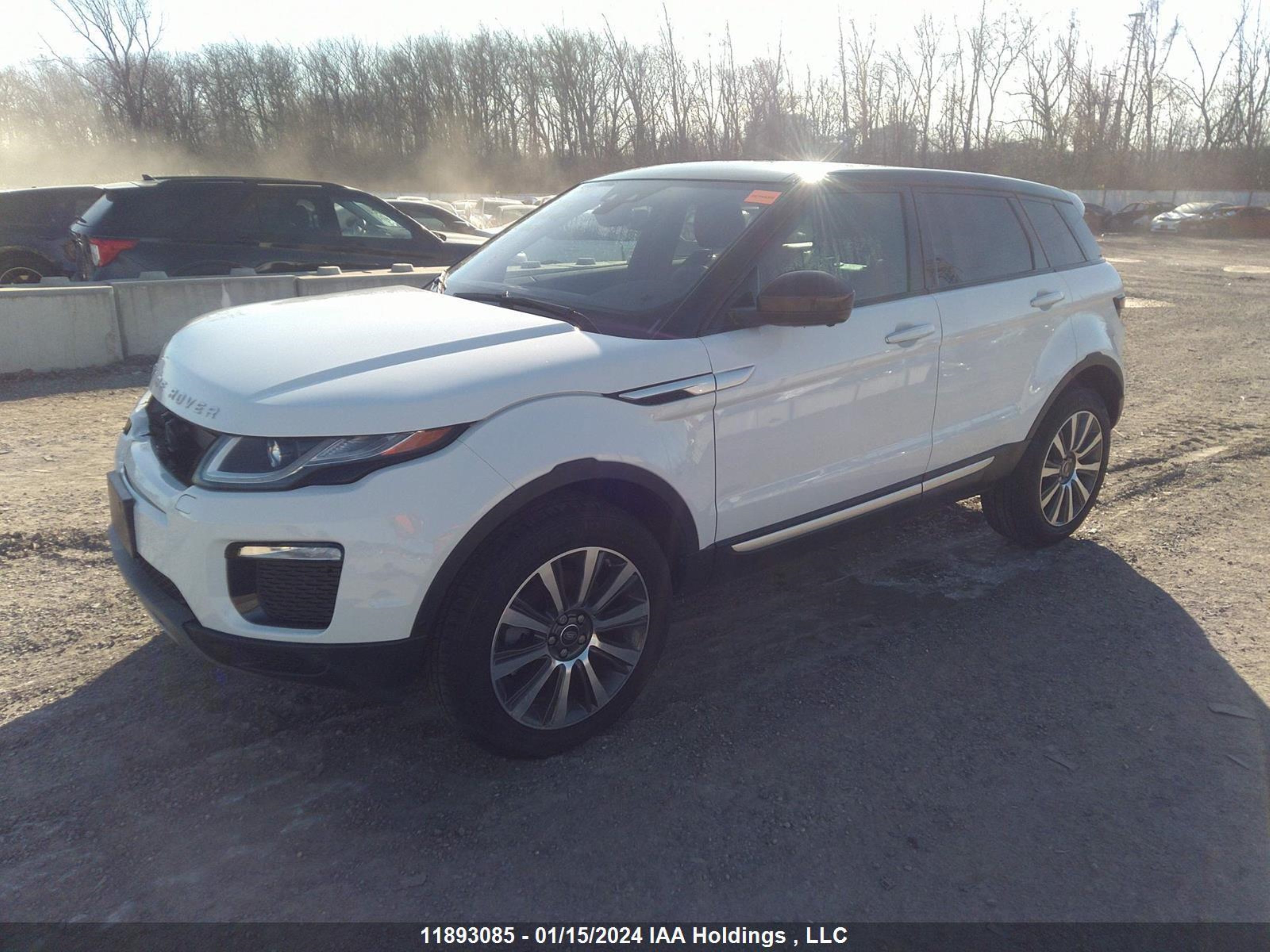 Photo 1 VIN: SALVR2RX3JH303583 - LAND ROVER RANGE ROVER EVOQUE 