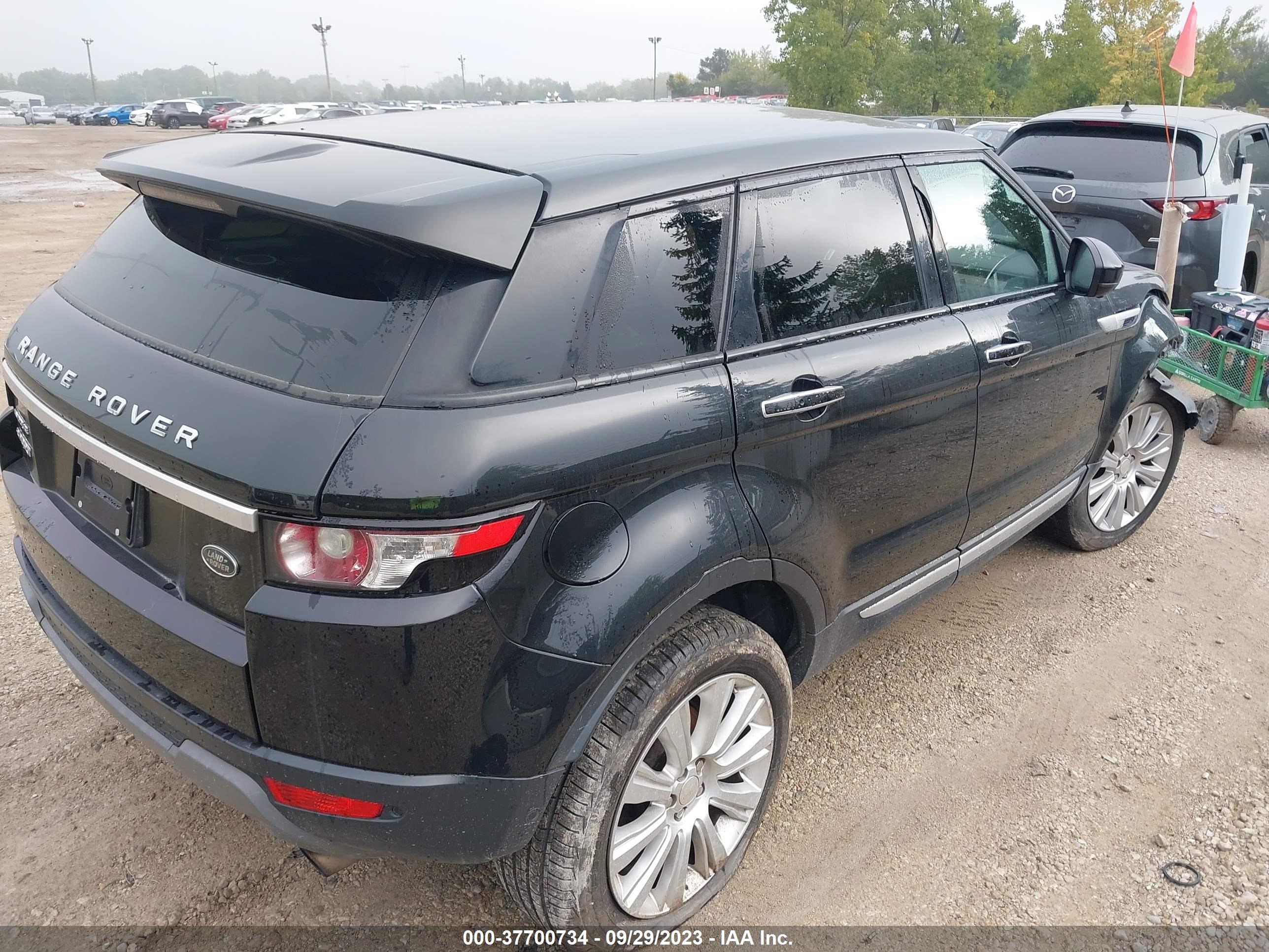 Photo 3 VIN: SALVV2BG9FH021798 - LAND ROVER RANGE ROVER EVOQUE 