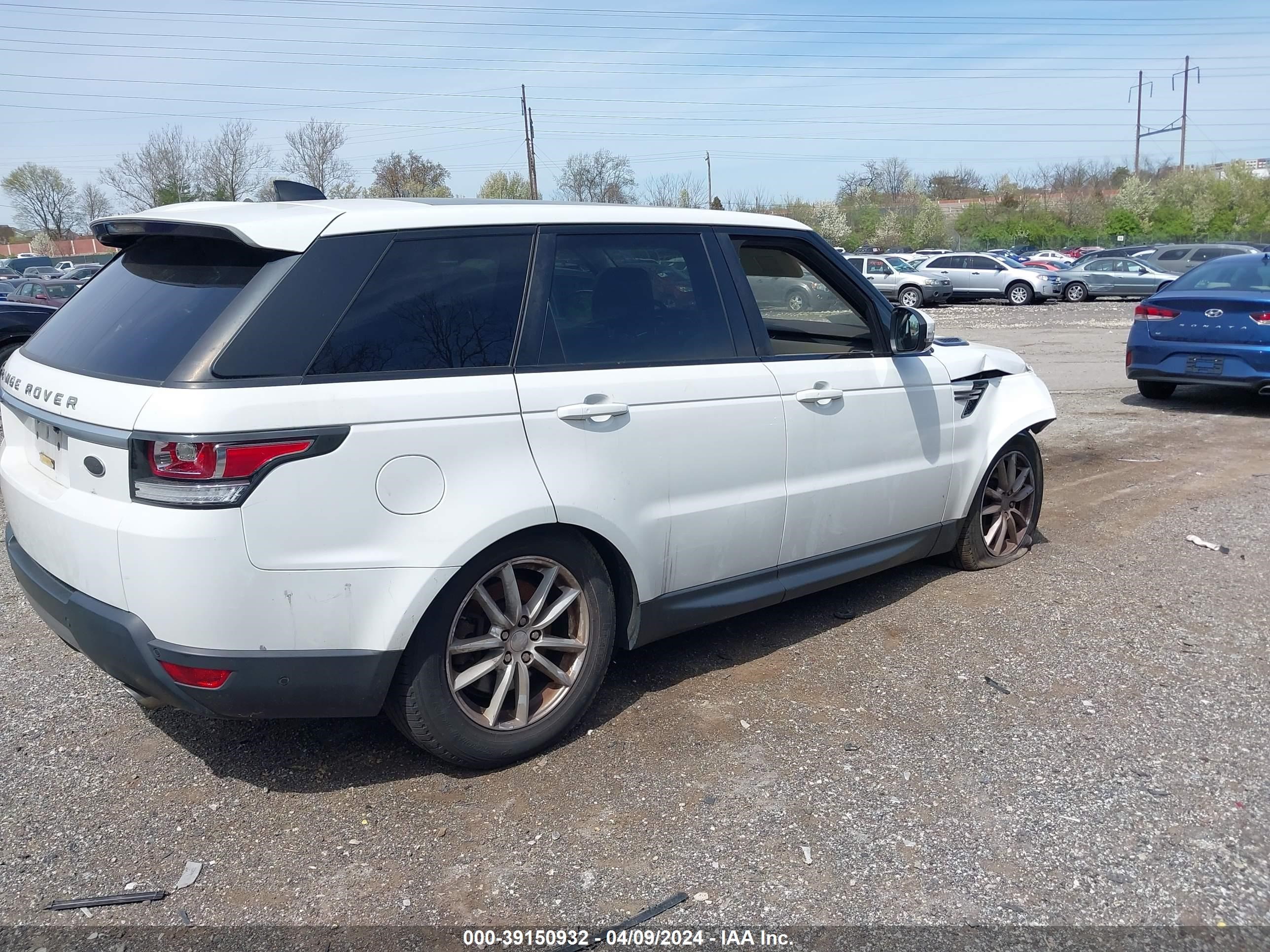 Photo 3 VIN: SALWG2FVXHA681397 - LAND ROVER RANGE ROVER SPORT 