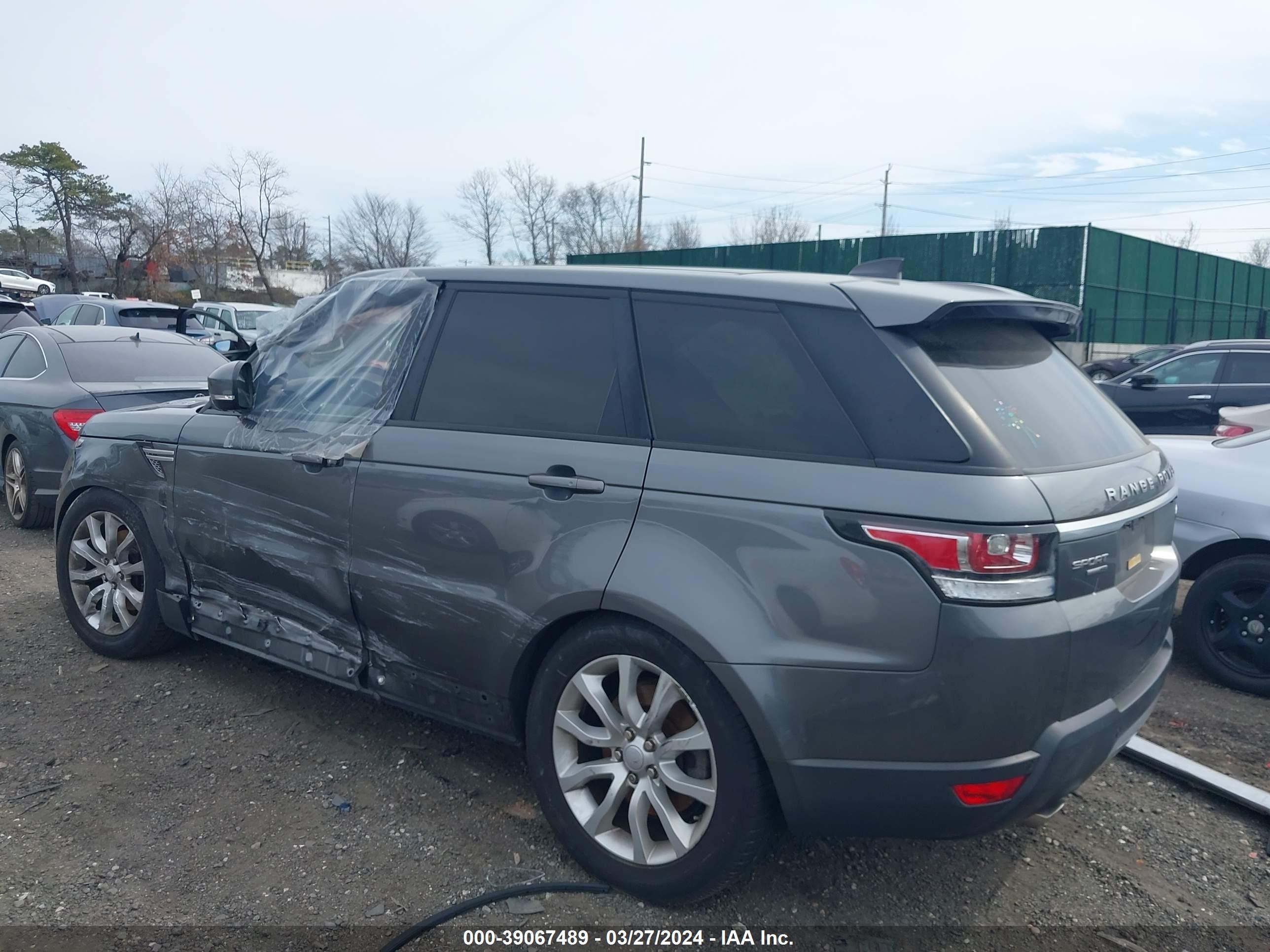 Photo 2 VIN: SALWR2FV6HA143838 - LAND ROVER RANGE ROVER SPORT 