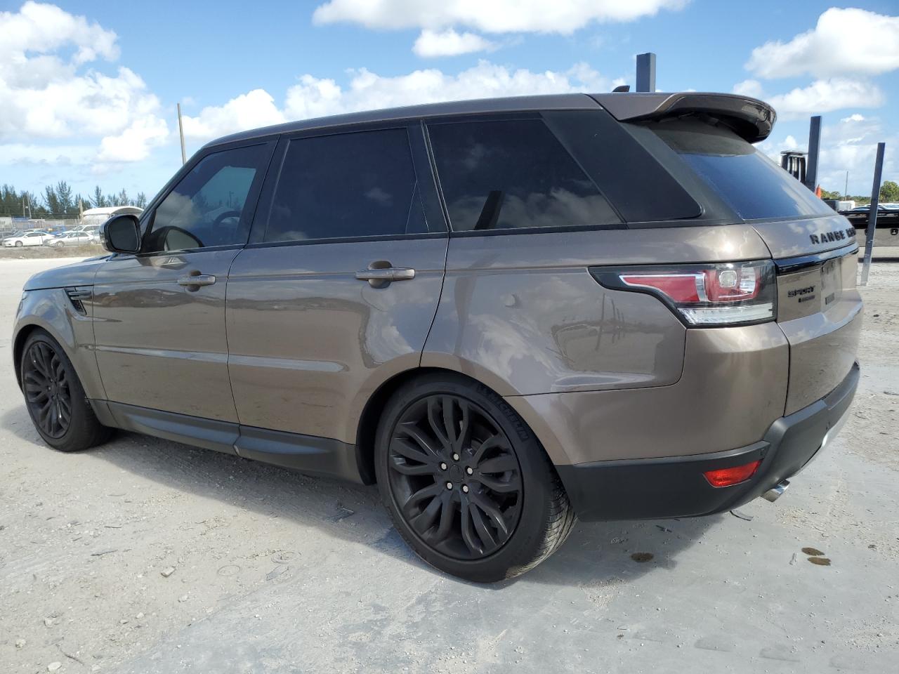 Photo 1 VIN: SALWR2KF8GA558558 - LAND ROVER RANGE ROVER 