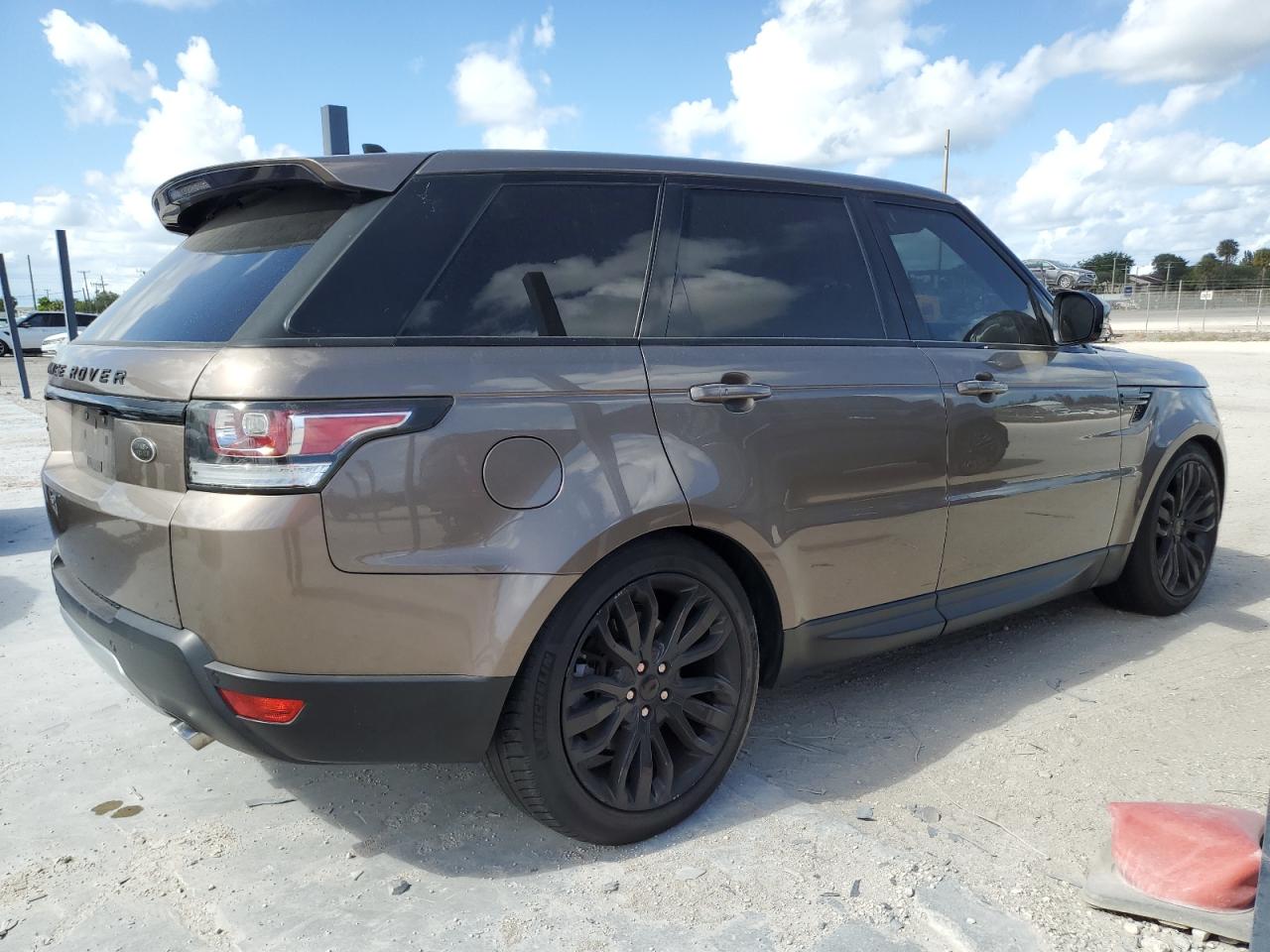 Photo 2 VIN: SALWR2KF8GA558558 - LAND ROVER RANGE ROVER 