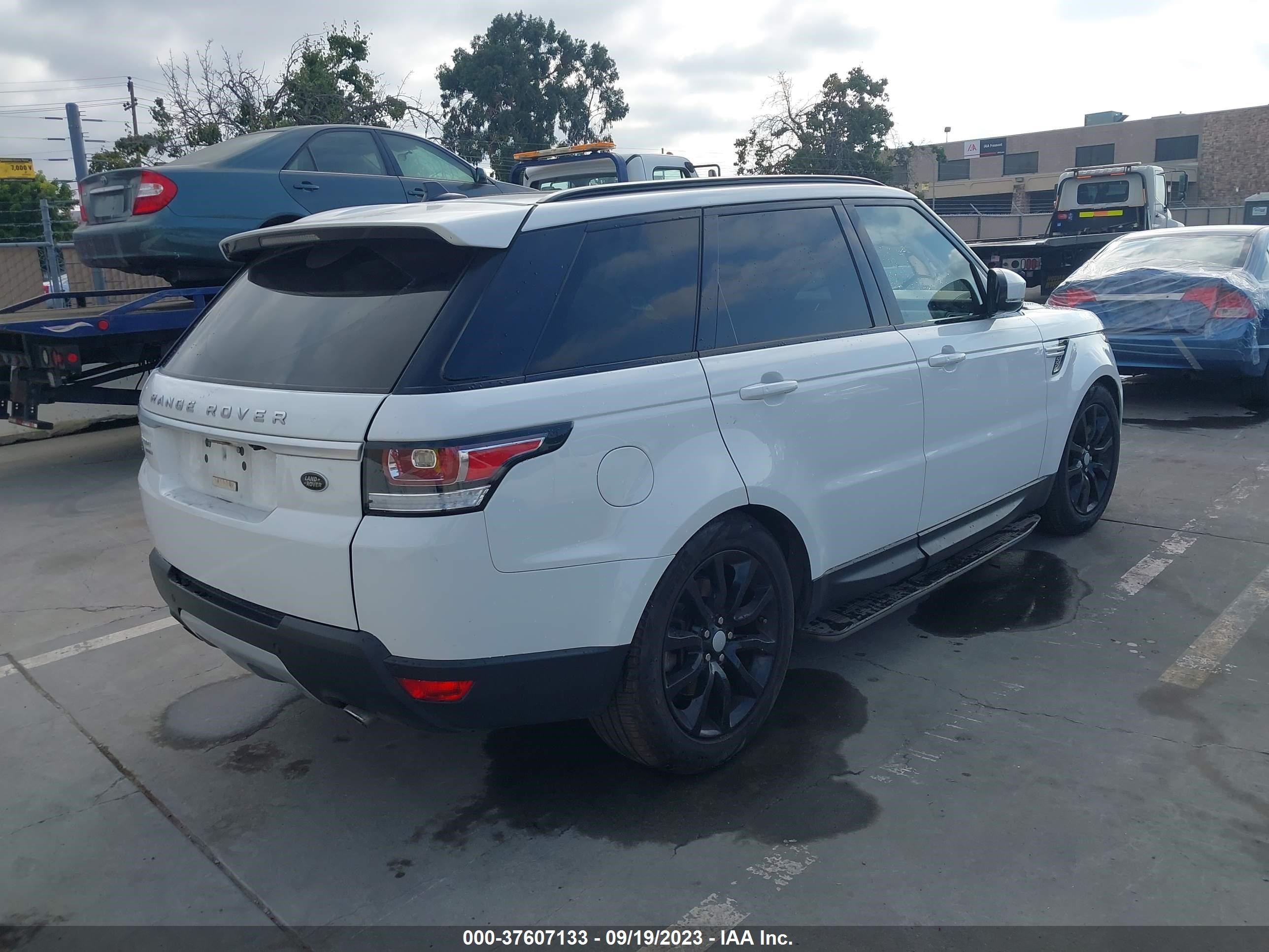 Photo 3 VIN: SALWR2KFXGA103579 - LAND ROVER RANGE ROVER SPORT 