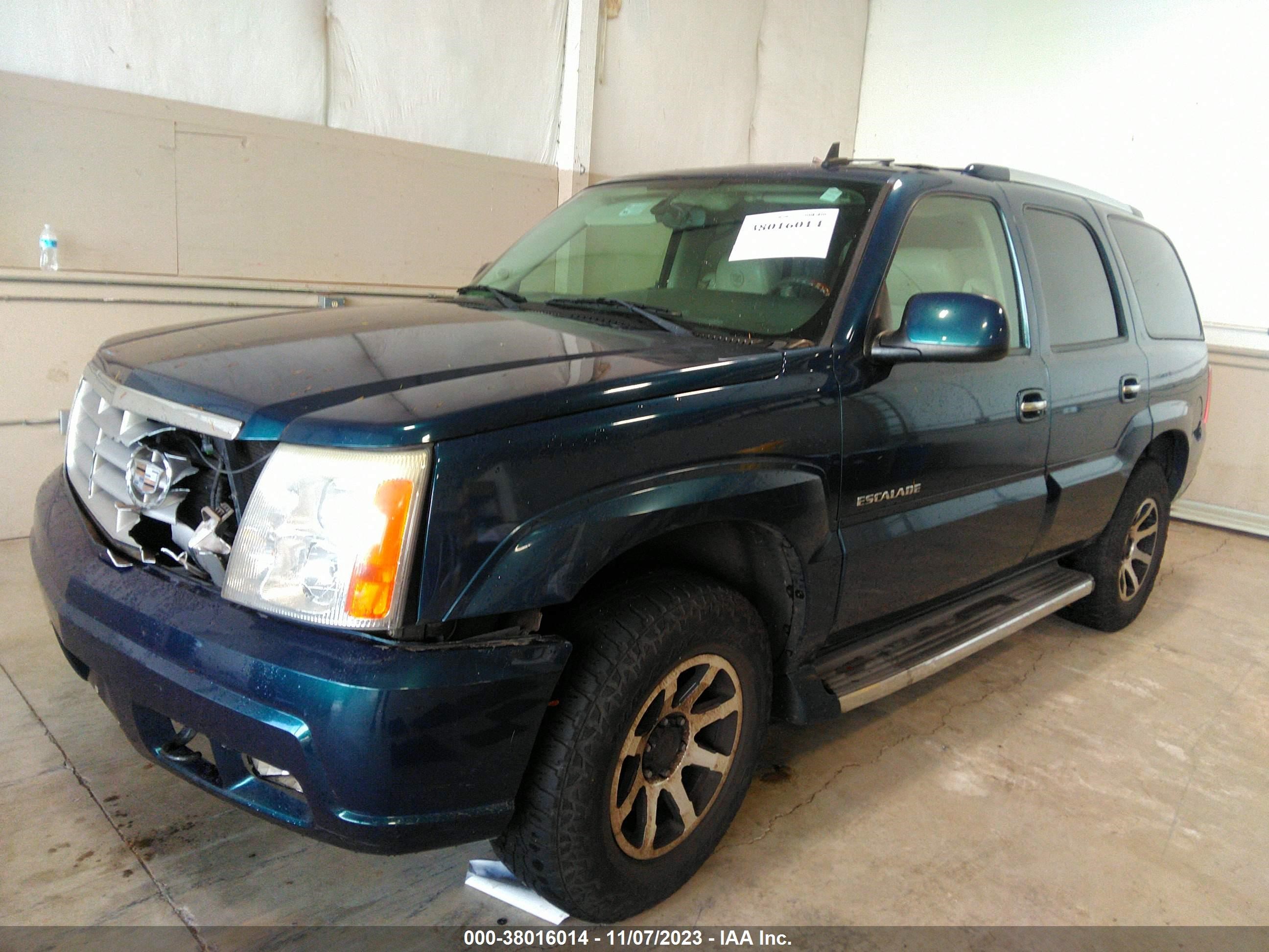 Photo 1 VIN: SALWR2PF6GA118489 - CADILLAC ESCALADE 