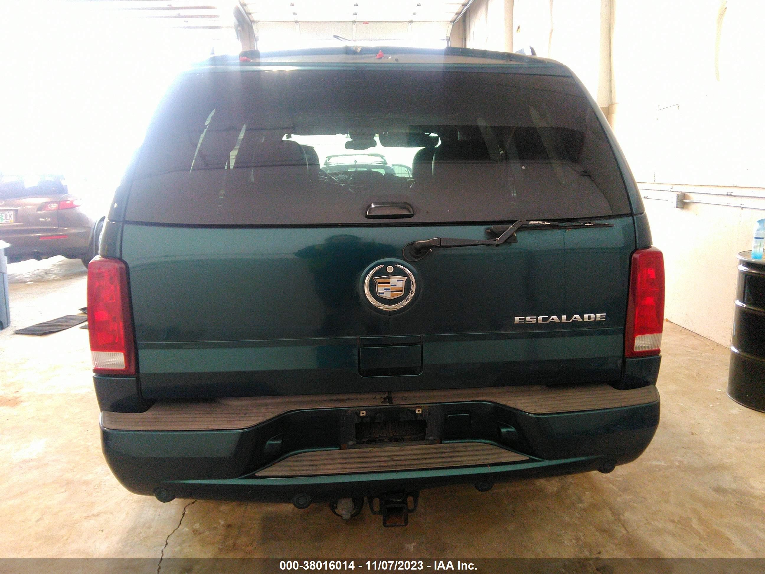 Photo 15 VIN: SALWR2PF6GA118489 - CADILLAC ESCALADE 