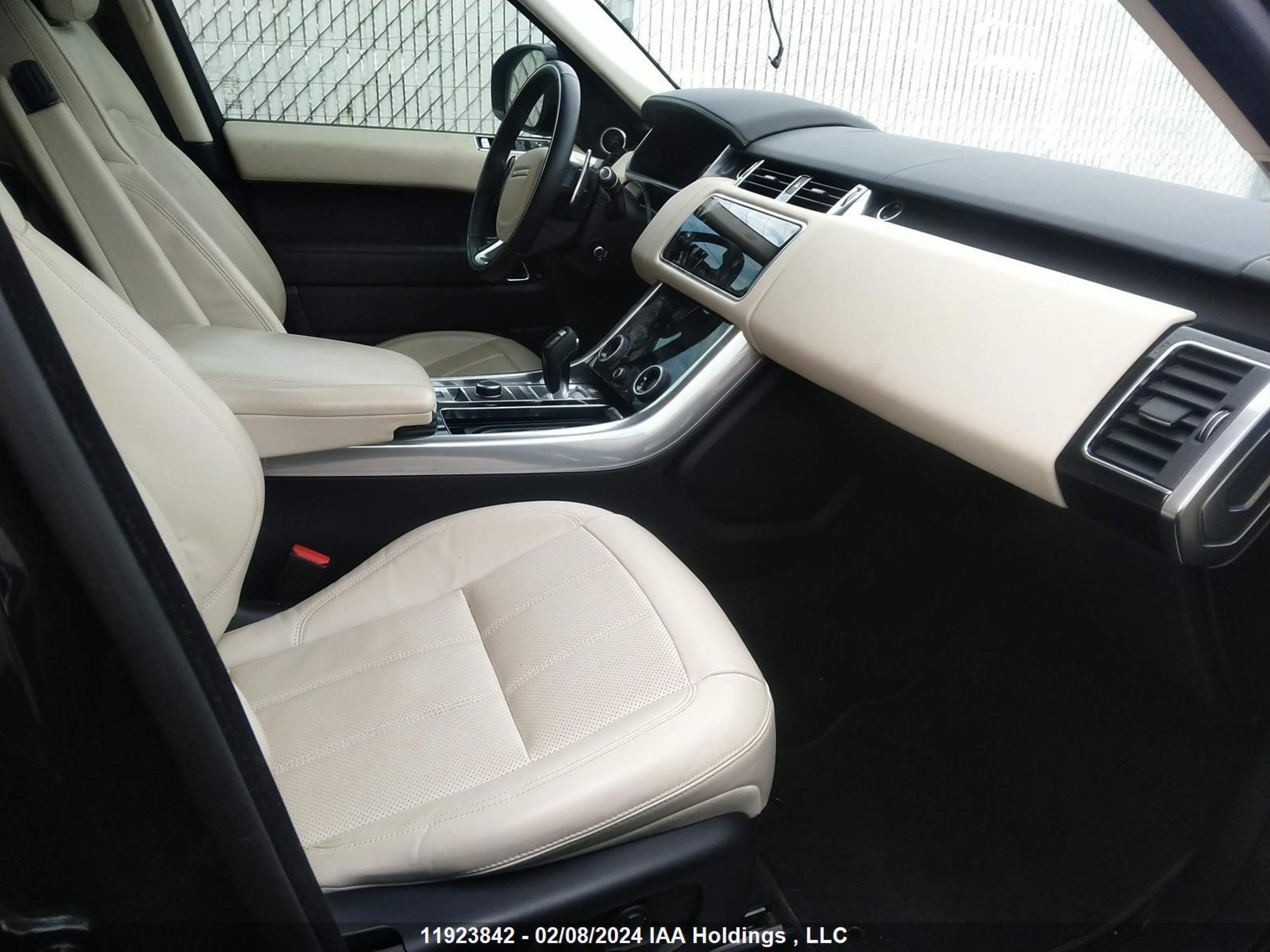 Photo 4 VIN: SALWR2SUXMA761042 - LAND ROVER RANGE ROVER SPORT 