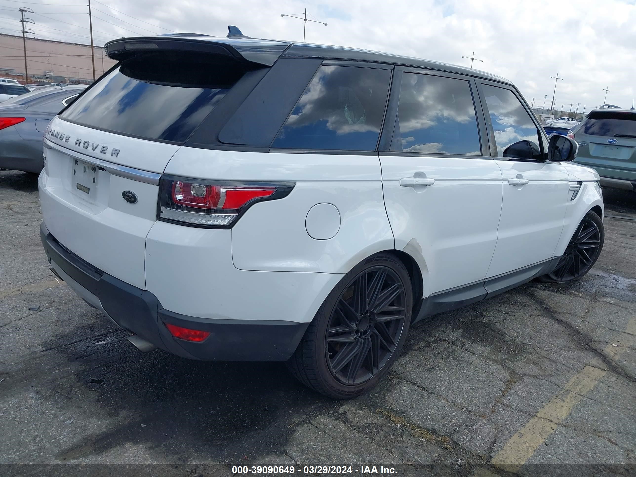 Photo 3 VIN: SALWR2VF4GA635700 - LAND ROVER RANGE ROVER SPORT 