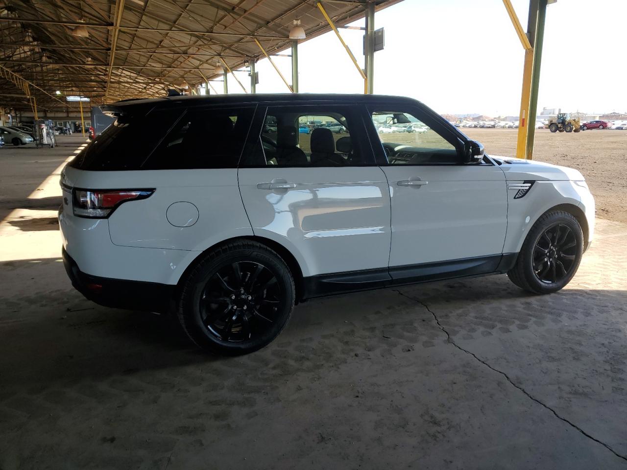 Photo 3 VIN: SALWR2VF9GA639404 - LAND ROVER RANGE ROVER 