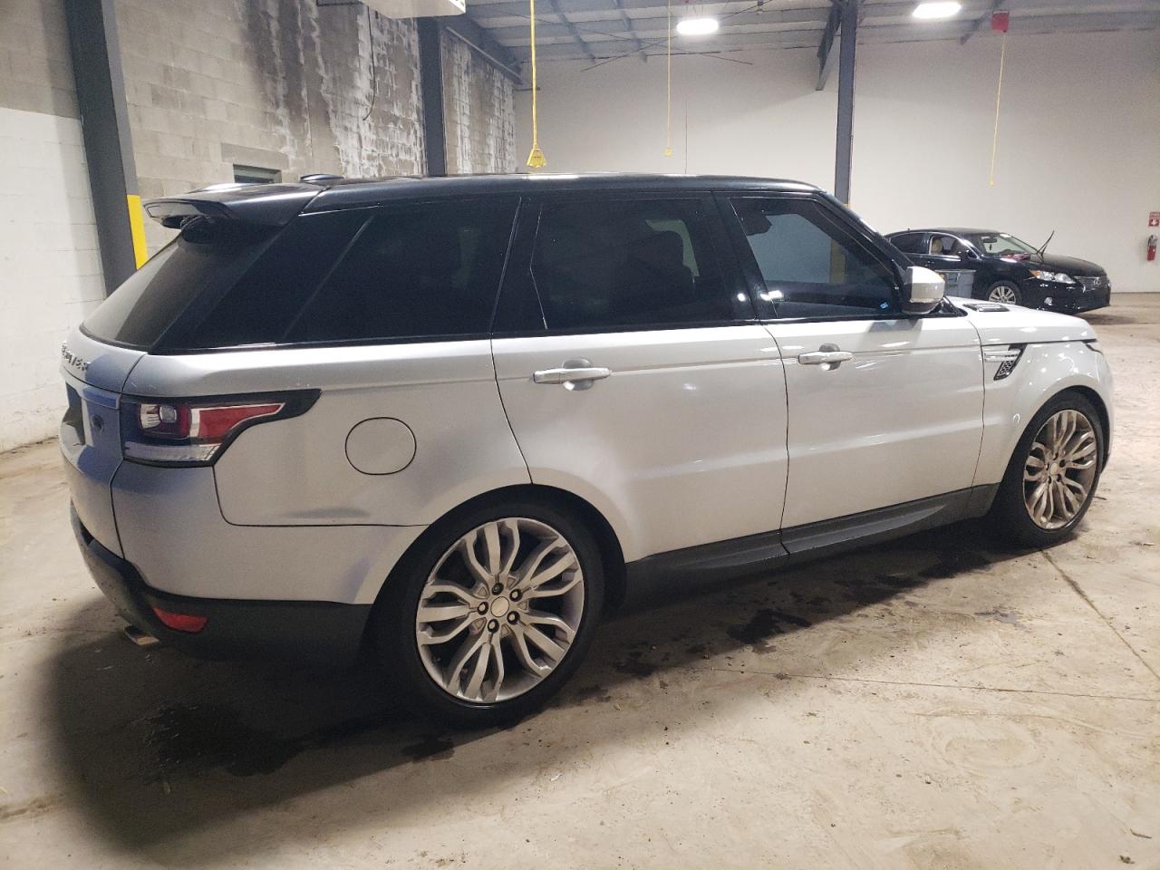 Photo 2 VIN: SALWR2WF2EA358072 - LAND ROVER RANGE ROVER 