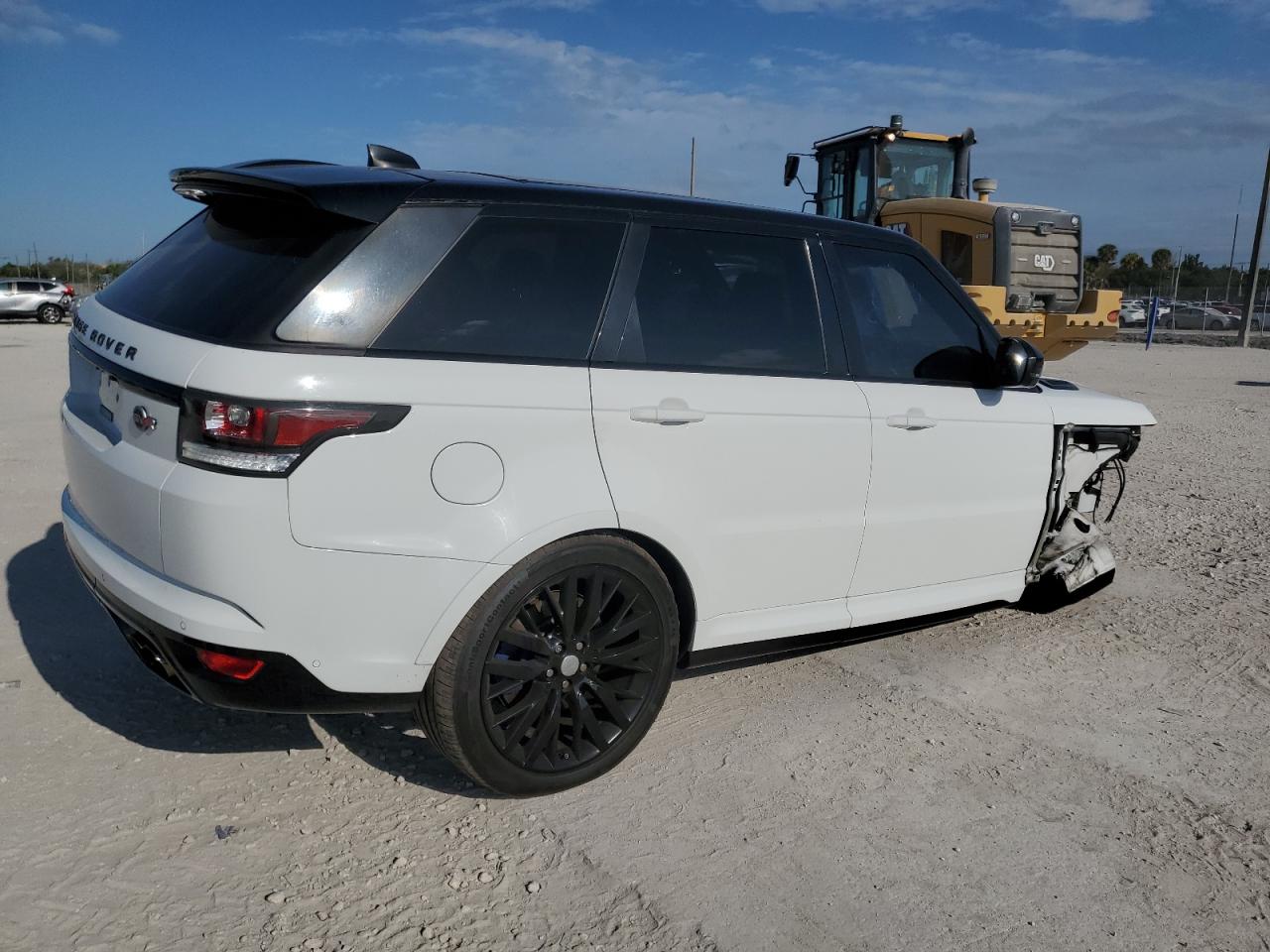 Photo 2 VIN: SALWZ2FE2HA148308 - LAND ROVER RANGE ROVER 